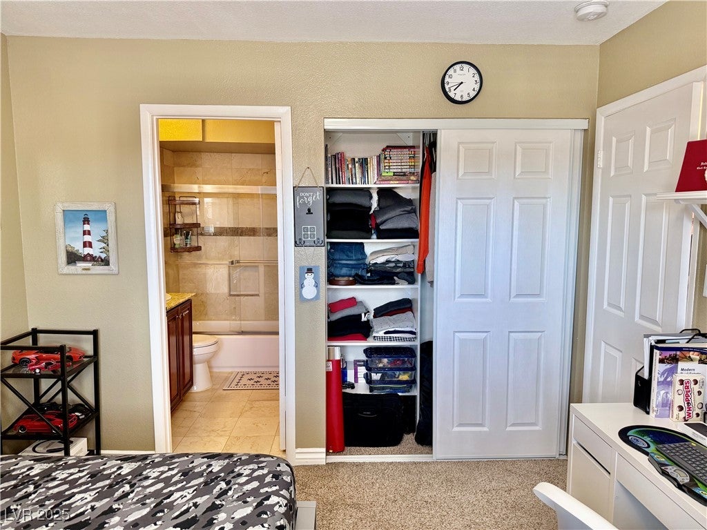 Las Vegas, Nevada, 89121, United States, 3 Bedrooms Bedrooms, ,2 BathroomsBathrooms,Residential,For Sale,1981360