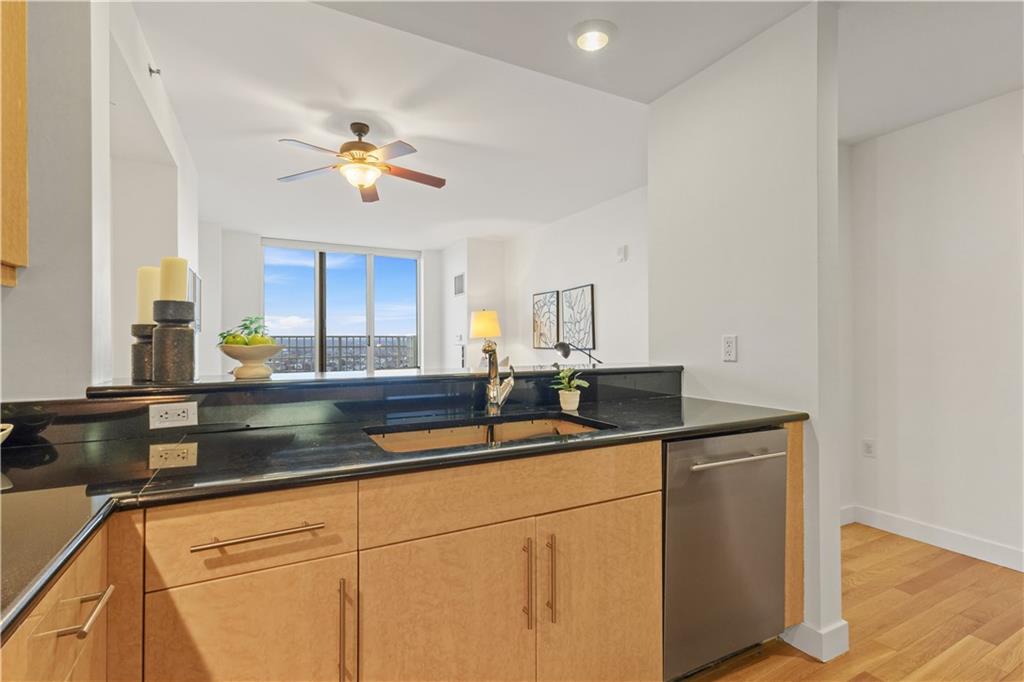 Providence, Rhode Island, 02903, United States, 2 Bedrooms Bedrooms, ,2 BathroomsBathrooms,Residential,For Sale,2007495