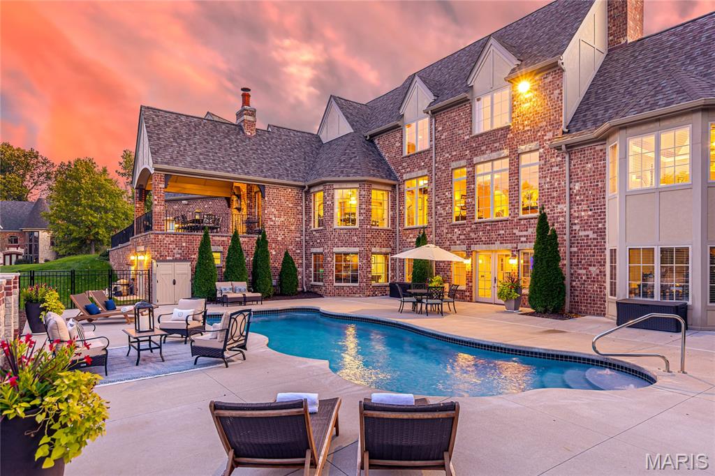 St Charles, Missouri, 63304, United States, 4 Bedrooms Bedrooms, ,6 BathroomsBathrooms,Residential,For Sale,1992889