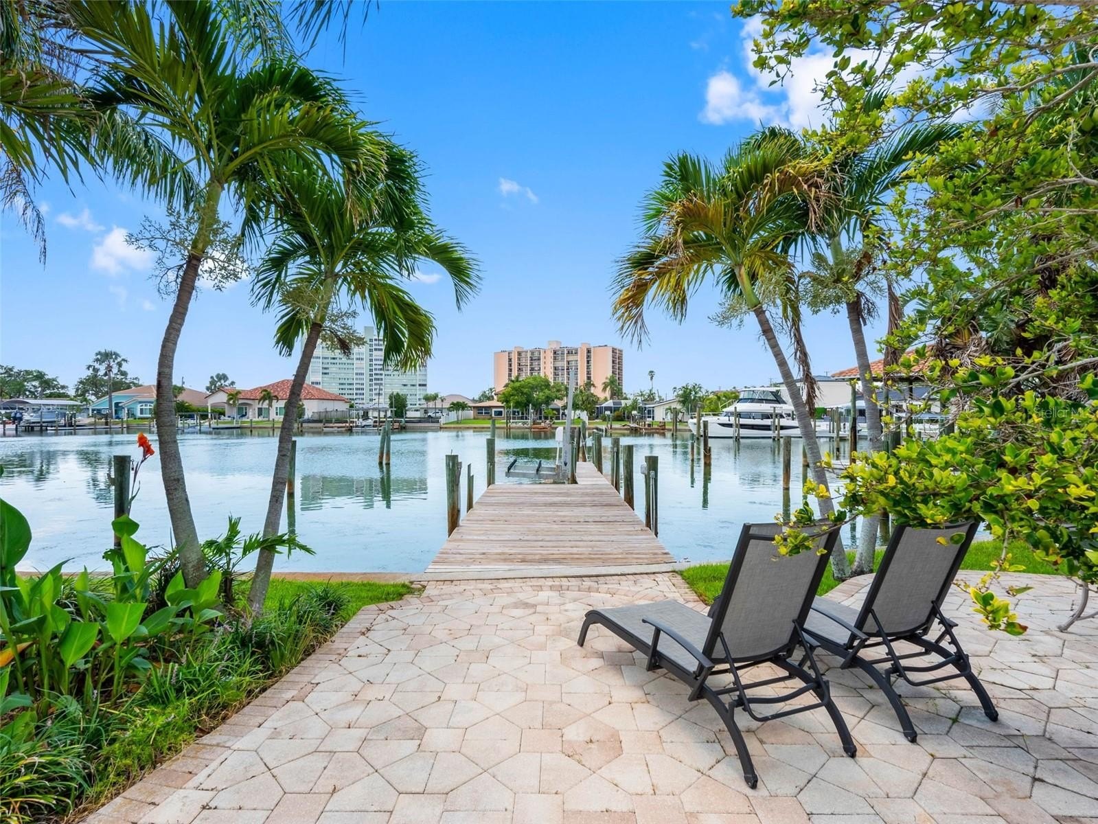 CLEARWATER BEACH, Florida, 33767, United States, 3 Bedrooms Bedrooms, ,3 BathroomsBathrooms,Residential,For Sale,1979132