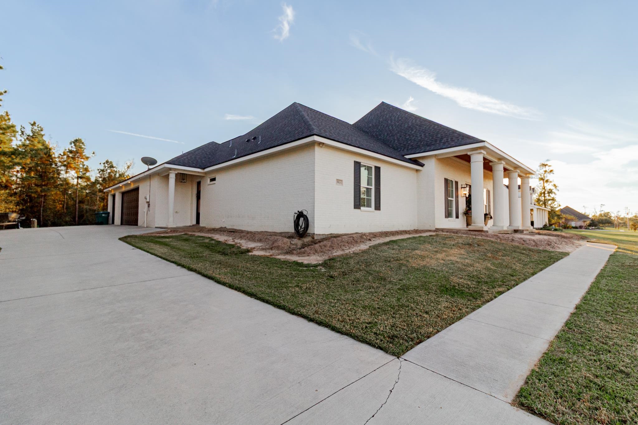 Lake Charles, Louisiana, 70605, United States, 4 Bedrooms Bedrooms, ,3 BathroomsBathrooms,Residential,For Sale,2000075