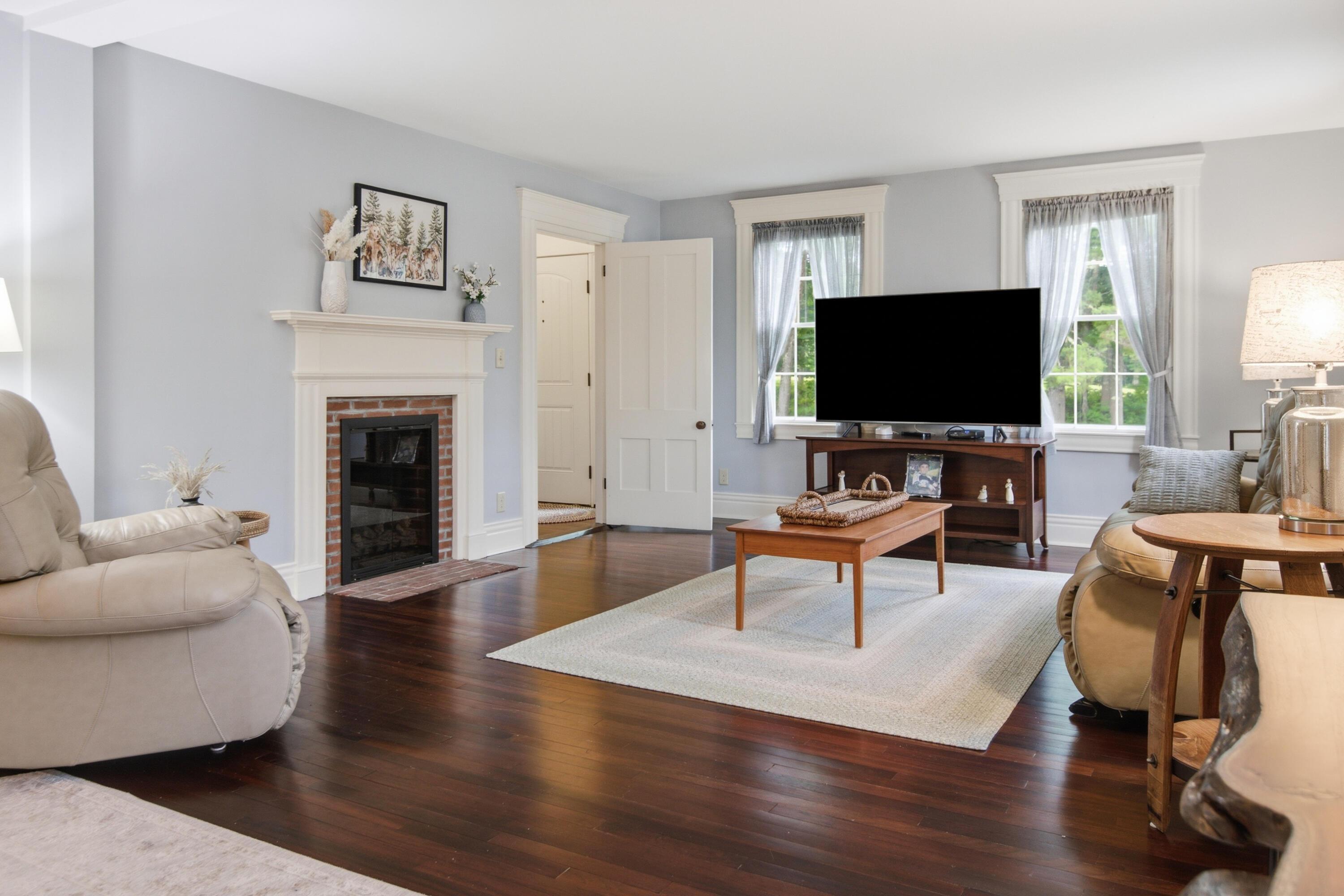  216 Salmon Falls Road - 物件實景