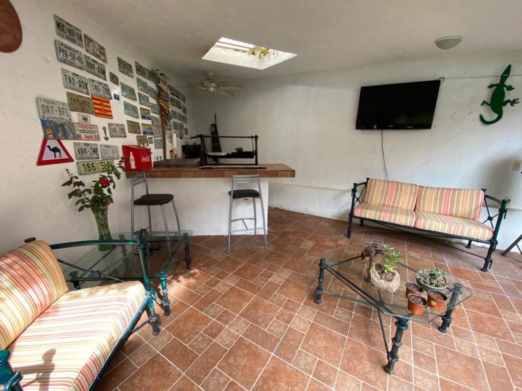 Cda. de Zenzontle, Naucalpan de Juárez, Estado de México, 53297, Mexico, 3 Bedrooms Bedrooms, ,3 BathroomsBathrooms,Residential,For Sale,Cda. de Zenzontle,1621714