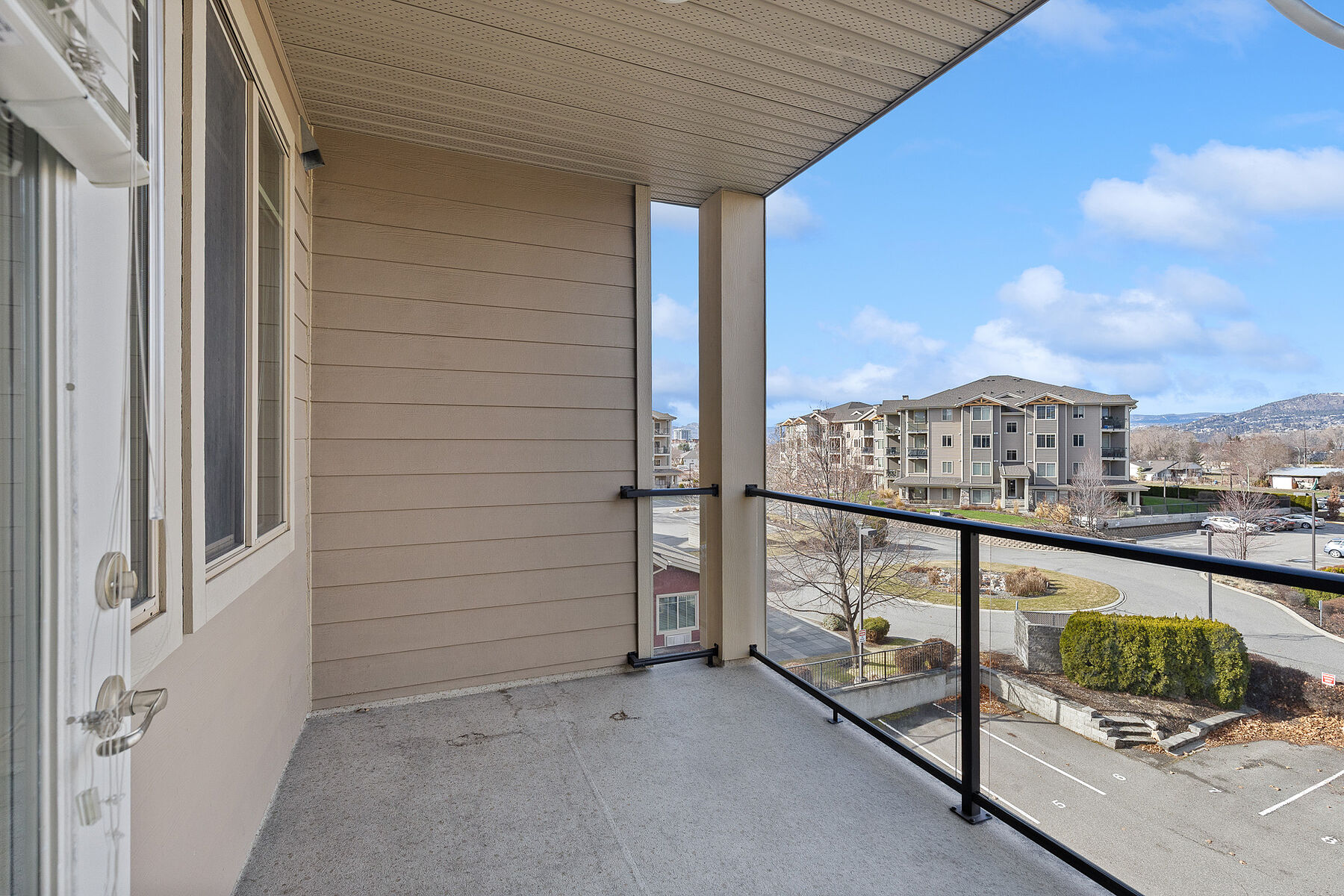  Mission Meadows Condo - 物件實景