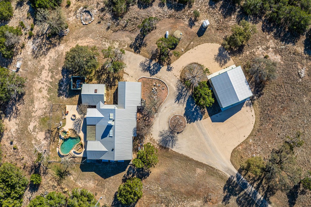 Kerrville, Texas, 78028, United States, 4 Bedrooms Bedrooms, ,5 BathroomsBathrooms,Residential,For Sale,1735504