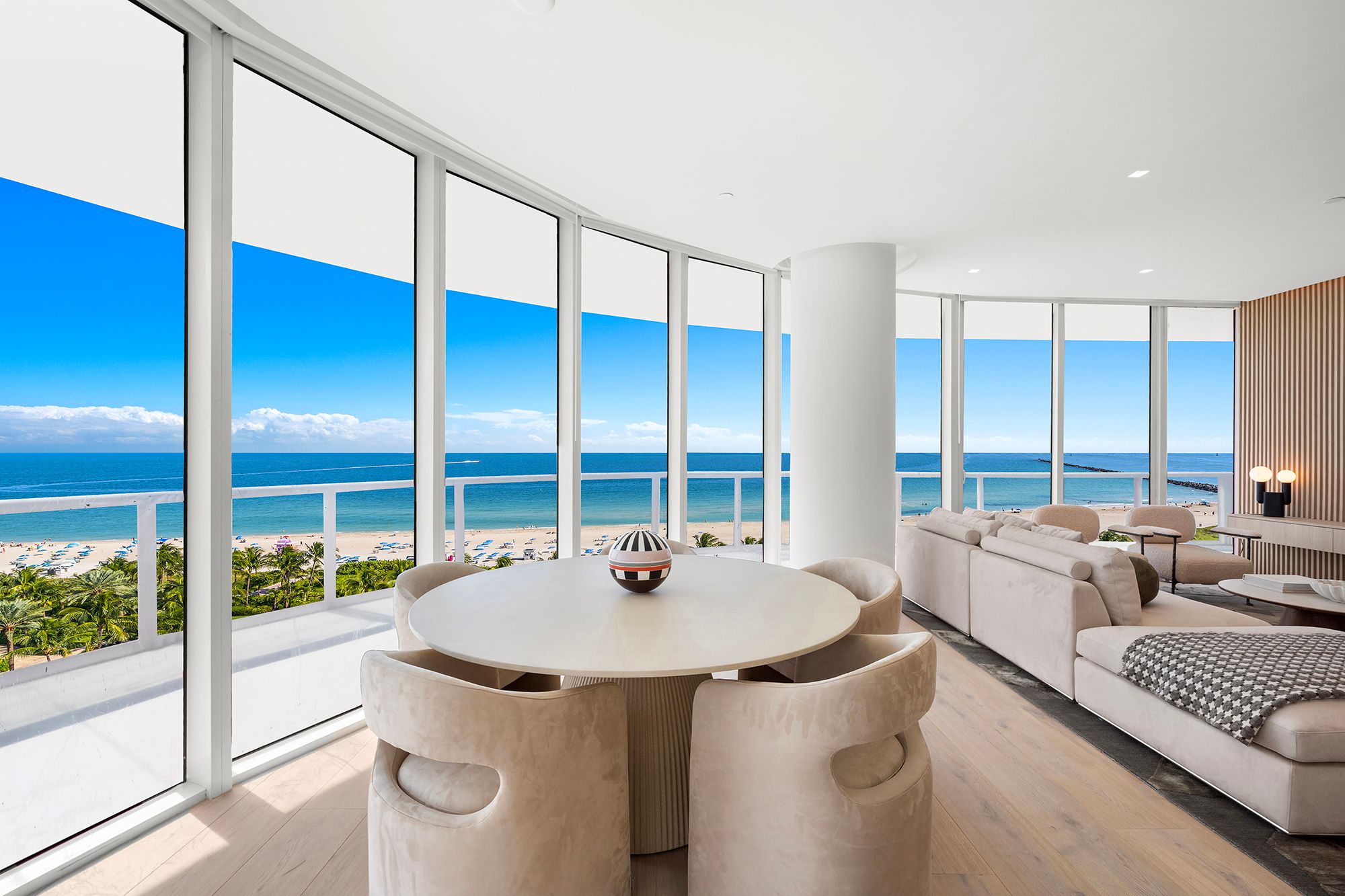  100 S Pointe Dr, Miami Beach, FL, 33139 - 物件實景