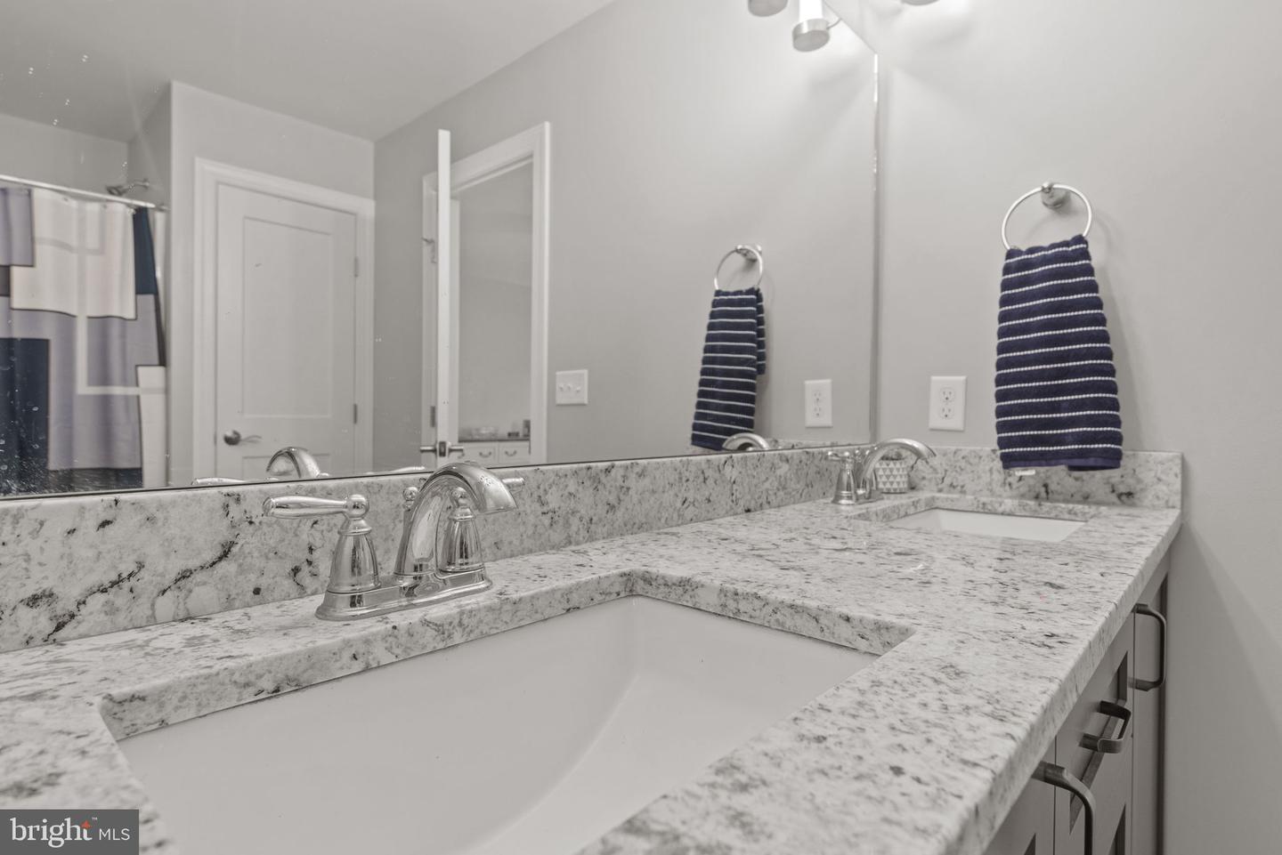 Lititz, Pennsylvania, 17543, United States, 4 Bedrooms Bedrooms, ,3 BathroomsBathrooms,Residential,For Sale,1905987