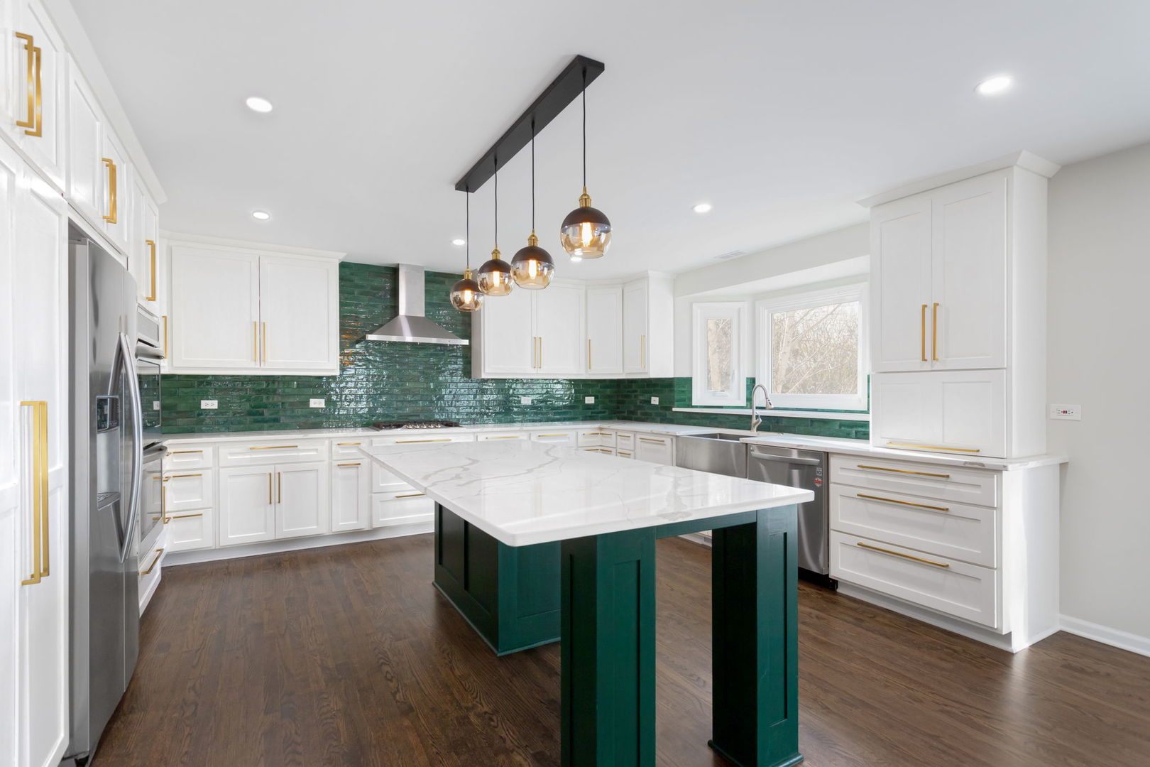 Oswego, Illinois, 60543, United States, 5 Bedrooms Bedrooms, ,4 BathroomsBathrooms,Residential,For Sale,1992870