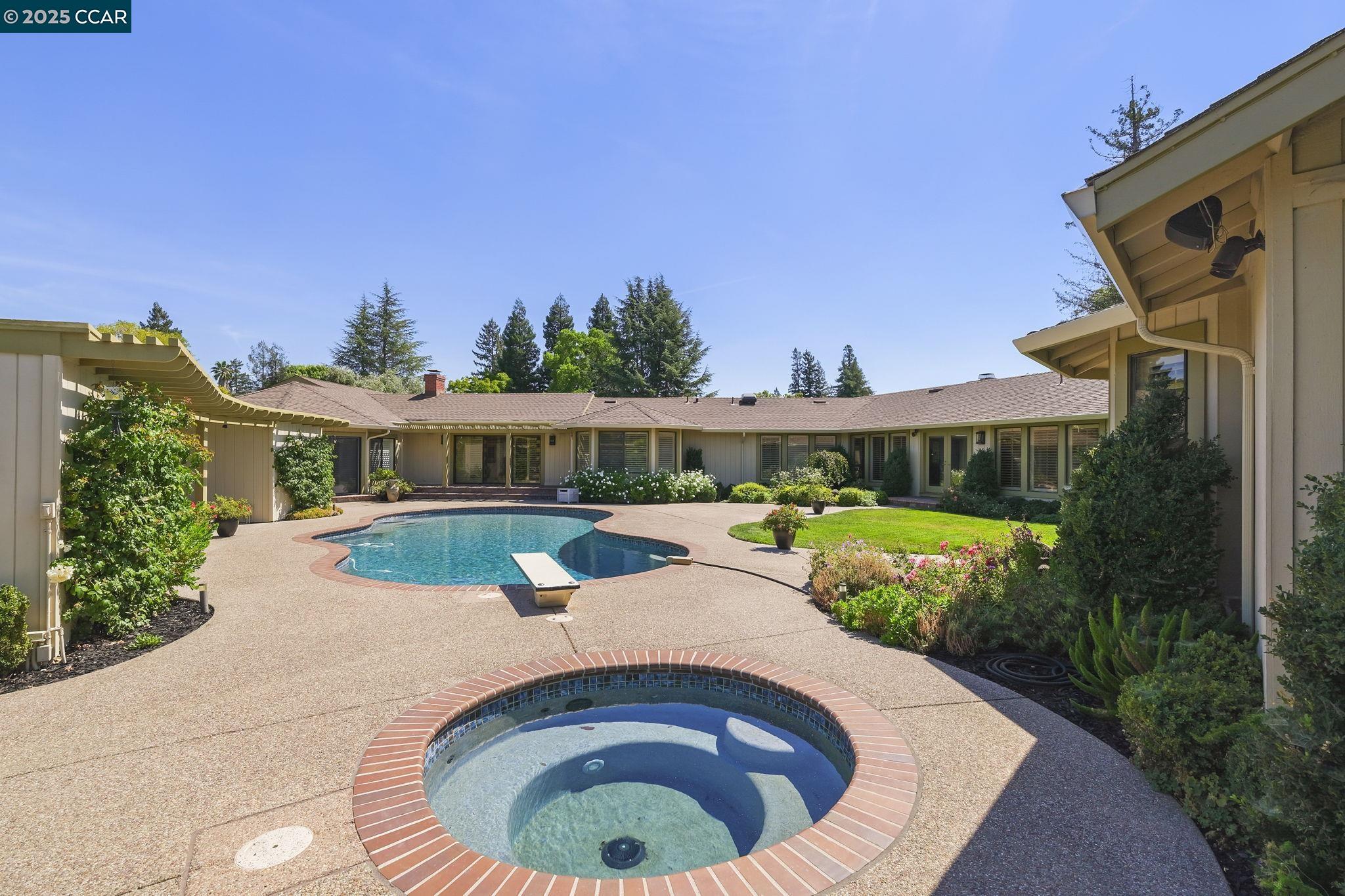 Walnut Creek, California, 94598, United States, 3 Bedrooms Bedrooms, ,3 BathroomsBathrooms,Residential,For Sale,1940979