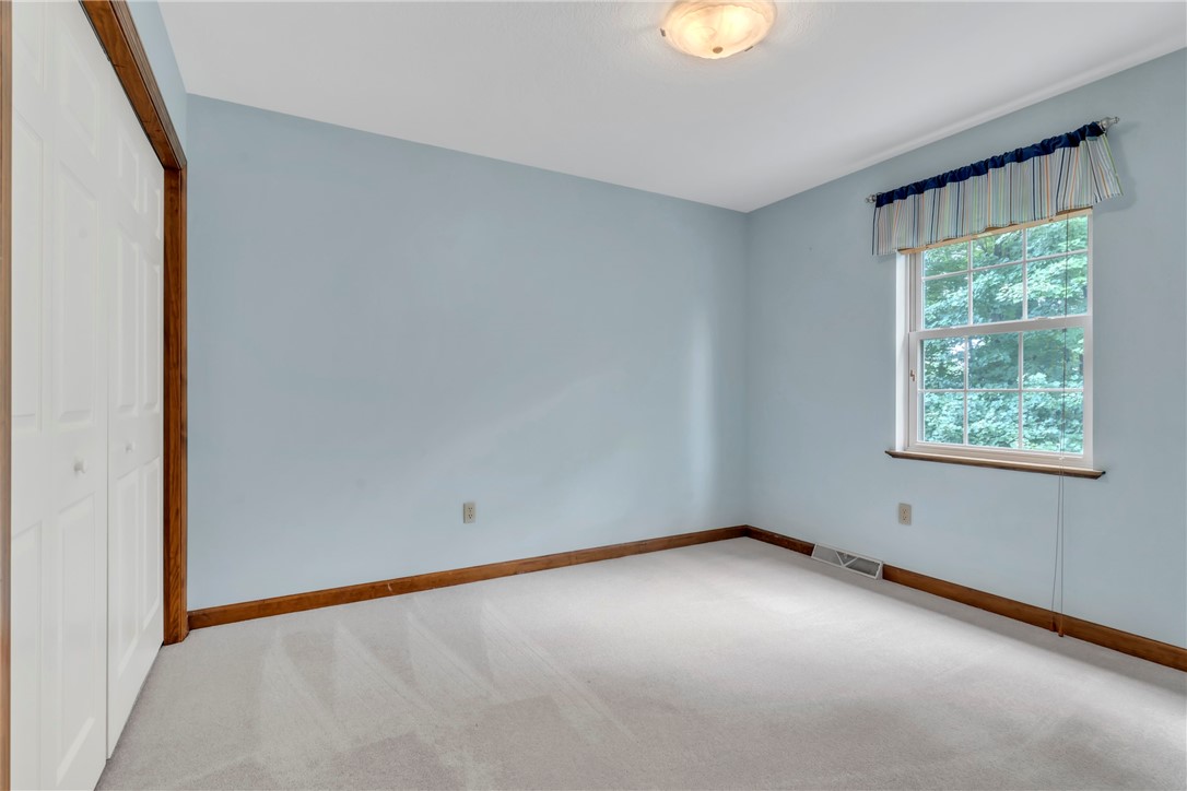 Cranberry Twp, Pennsylvania, 16066, United States, 4 Bedrooms Bedrooms, ,4 BathroomsBathrooms,Residential,For Sale,1985014