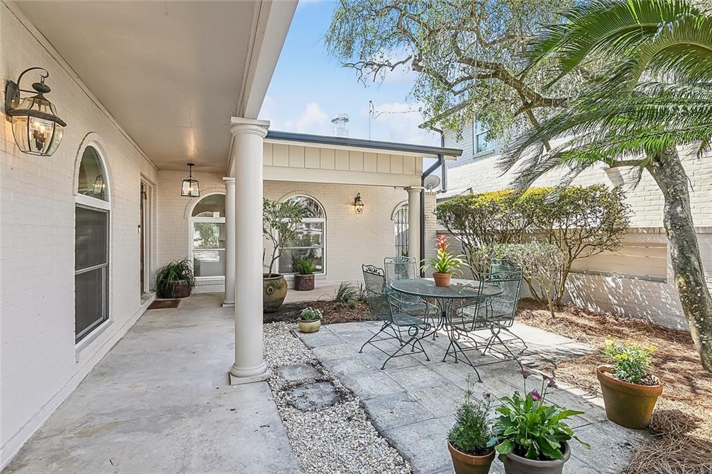 Metairie, Louisiana, 70006, United States, 3 Bedrooms Bedrooms, ,3 BathroomsBathrooms,Residential,For Sale,1793323