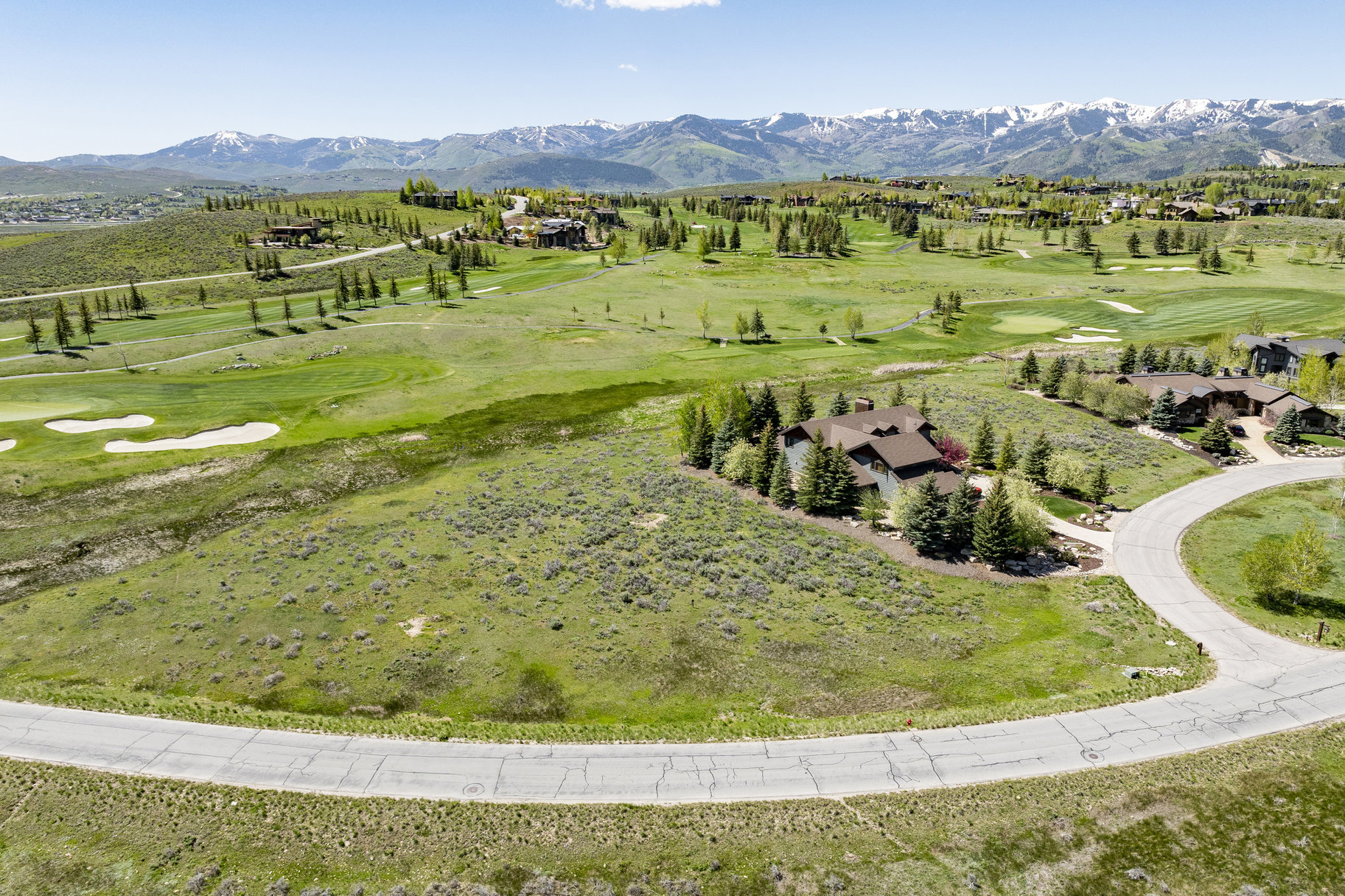  South-facing, Flat Lot on the 4th Green at Glenwild with Ski Resort Views - 物件實景