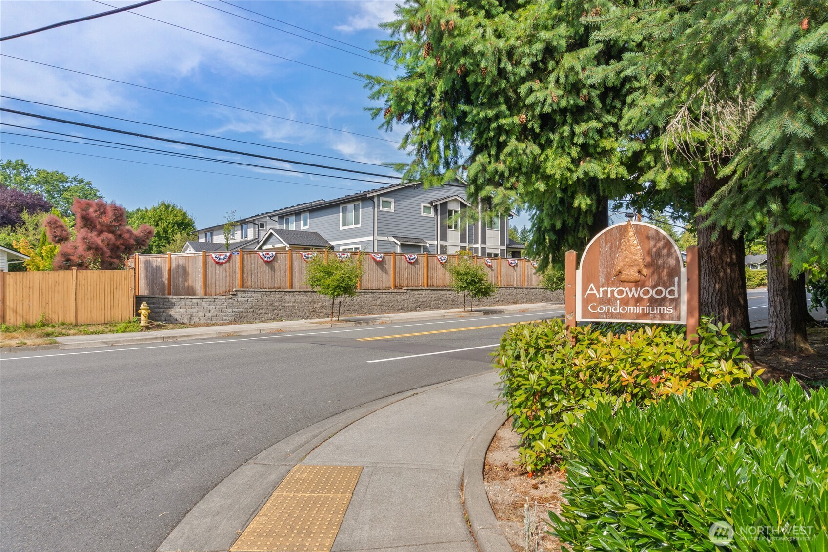 Kirkland, Washington, 98034, United States, 2 Bedrooms Bedrooms, ,1 BathroomBathrooms,Residential,For Sale,1906661