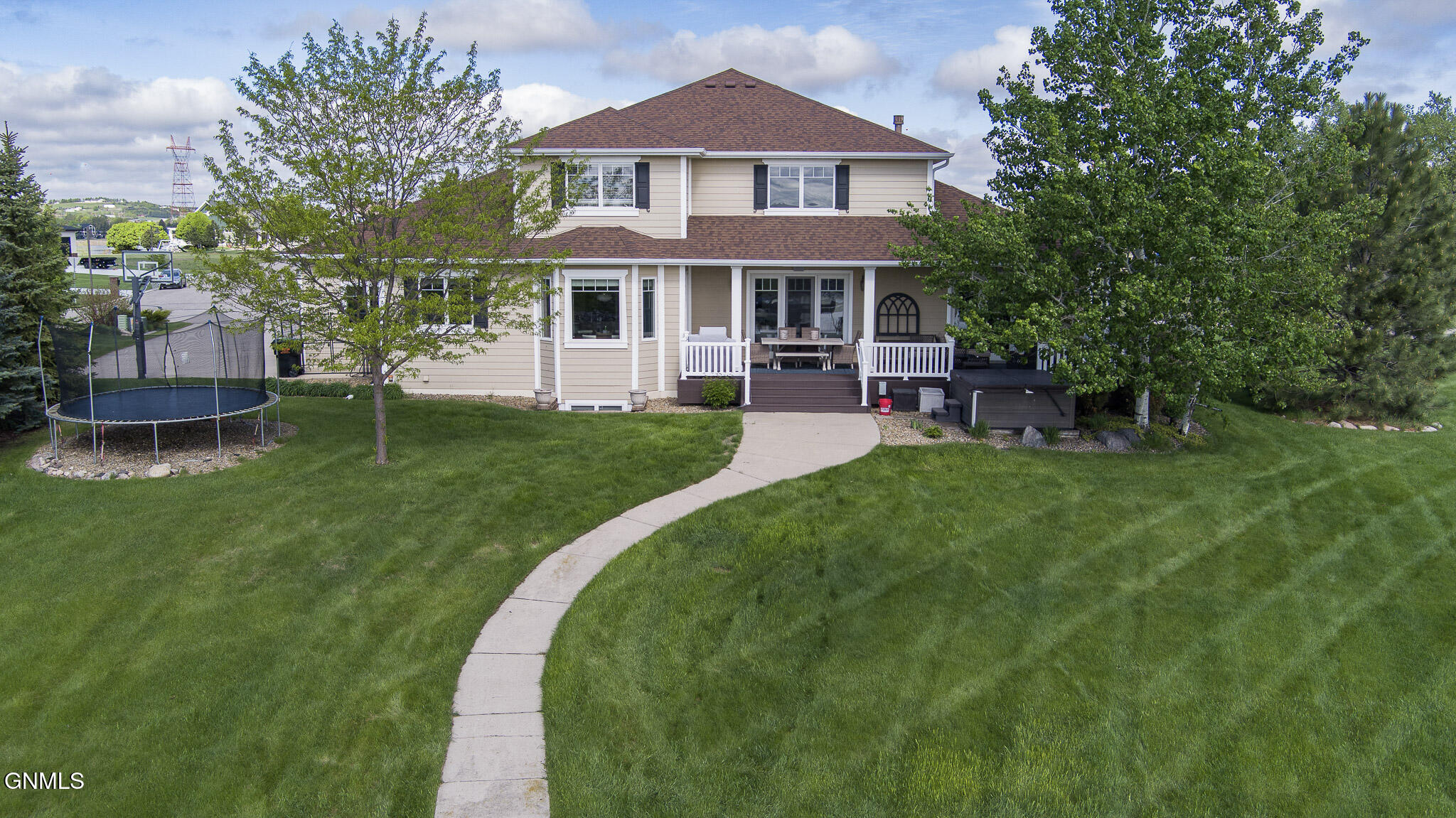 Bismarck, North Dakota, 58503, United States, 6 Bedrooms Bedrooms, ,5 BathroomsBathrooms,Residential,For Sale,1810584