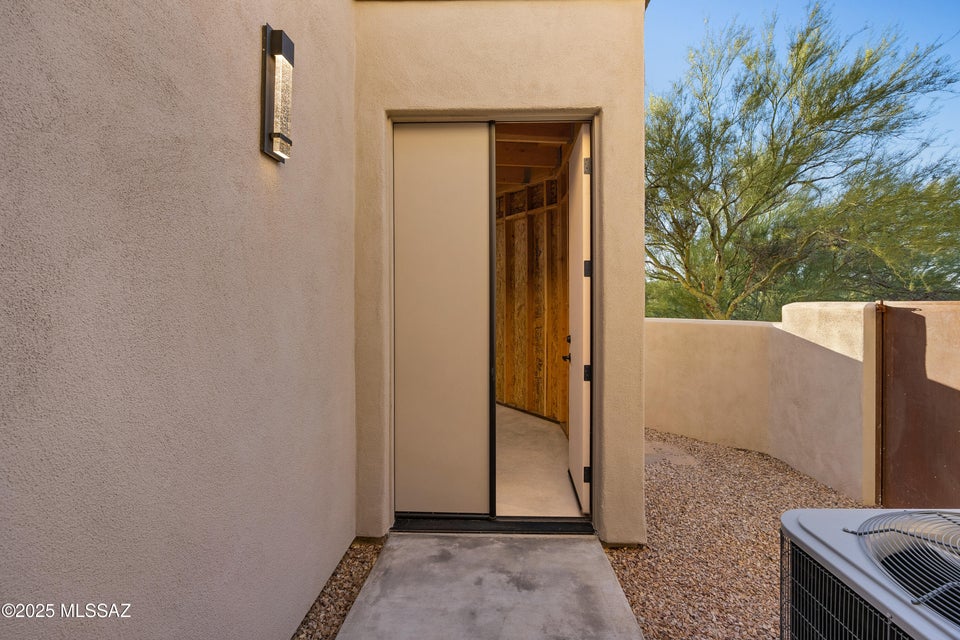 Oro Valley, Arizona, 85742, United States, 4 Bedrooms Bedrooms, ,4 BathroomsBathrooms,Residential,For Sale,1978963