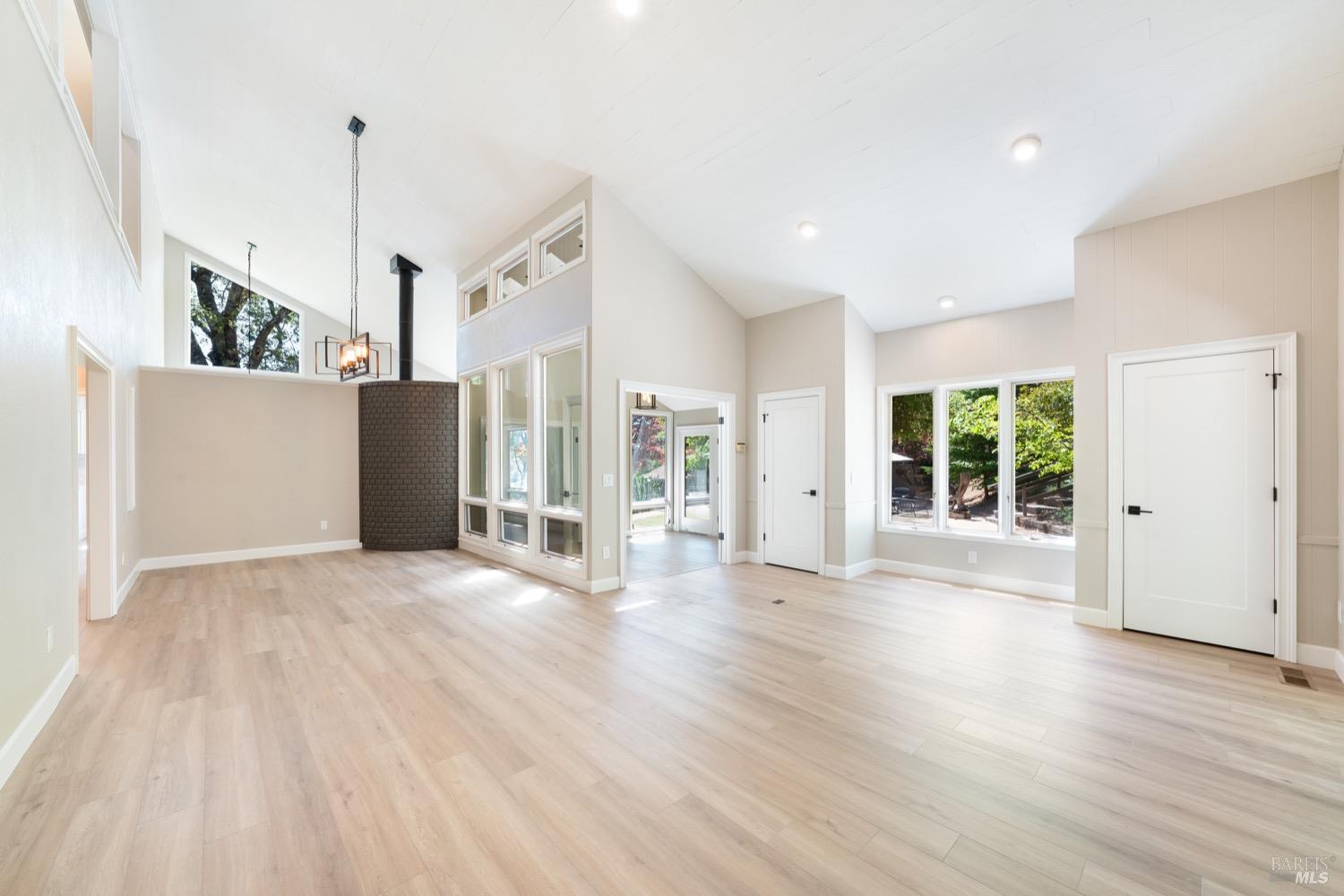 Angwin, California, 94508, United States, 4 Bedrooms Bedrooms, ,4 BathroomsBathrooms,Residential,For Sale,1989256