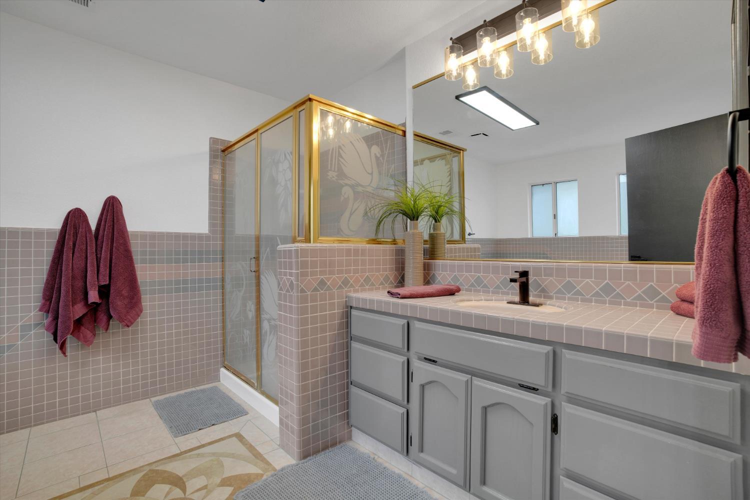 Turlock, California, 95382, United States, 4 Bedrooms Bedrooms, ,3 BathroomsBathrooms,Residential,For Sale,1975222