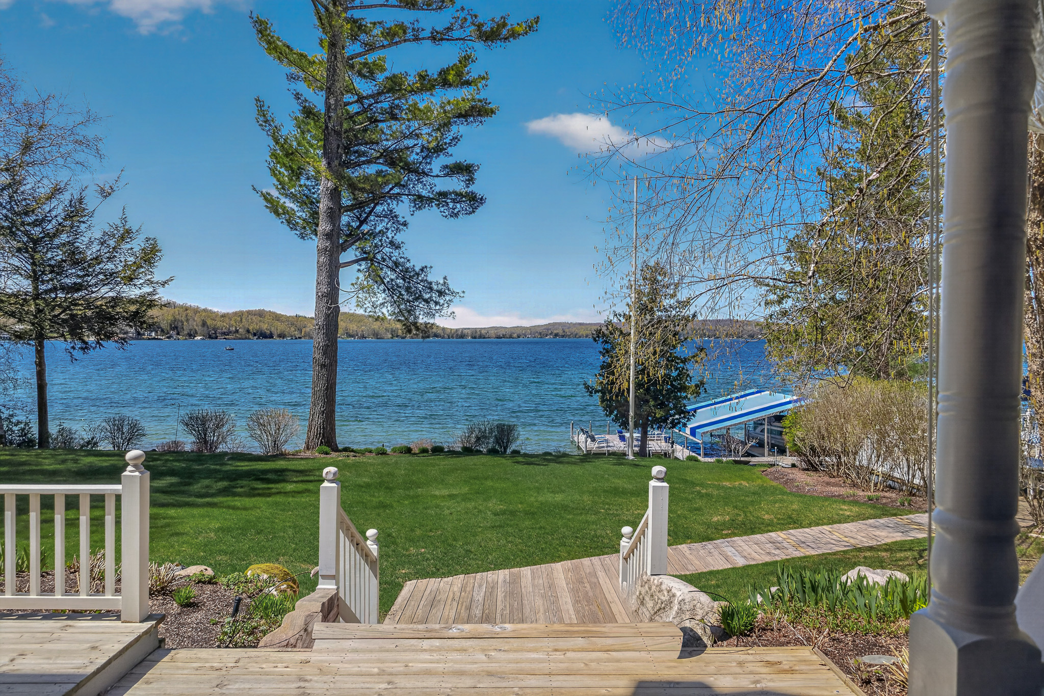  Walloon Lake South Arm Estate - 物件實景