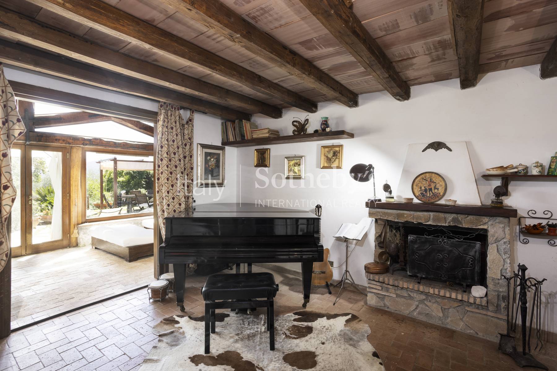  Tuscan farmhouse with outbuilding to restore - 物件實景