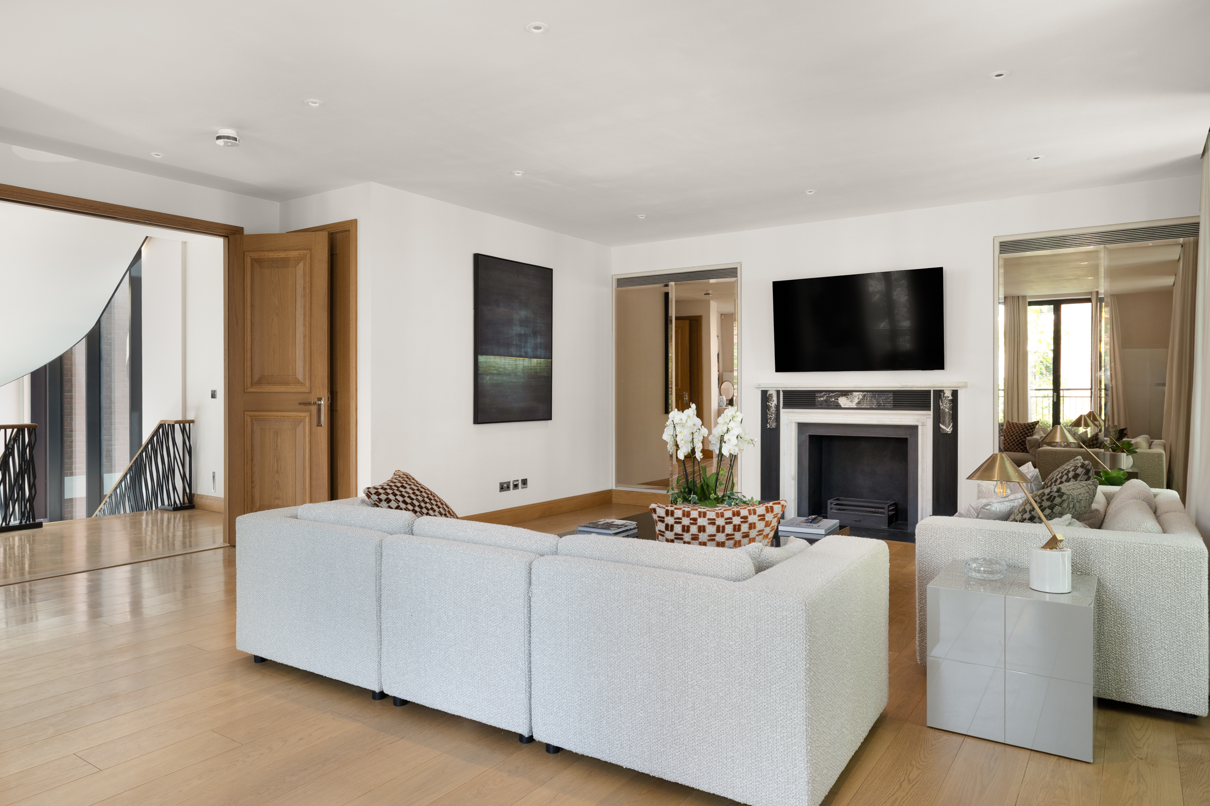  A Contemporary Chelsea House with Private Parking - 物件實景