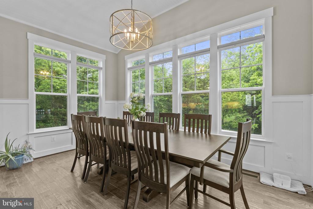 Warrenton, Virginia, 20187, United States, 4 Bedrooms Bedrooms, ,4 BathroomsBathrooms,Residential,For Sale,2048905
