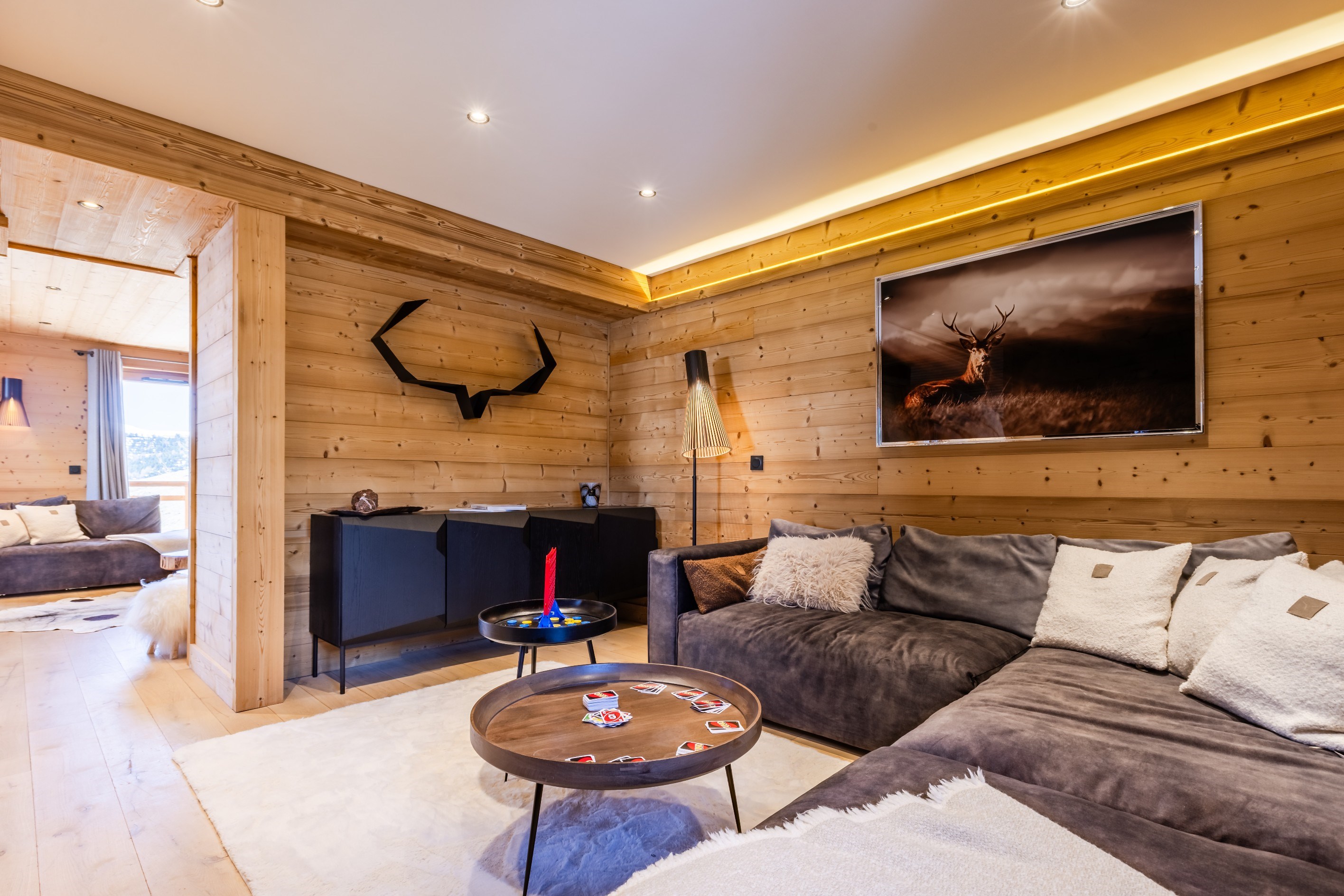  Chalet Rock - Right  at the foot of the slopes and in the heart of the Alpe d