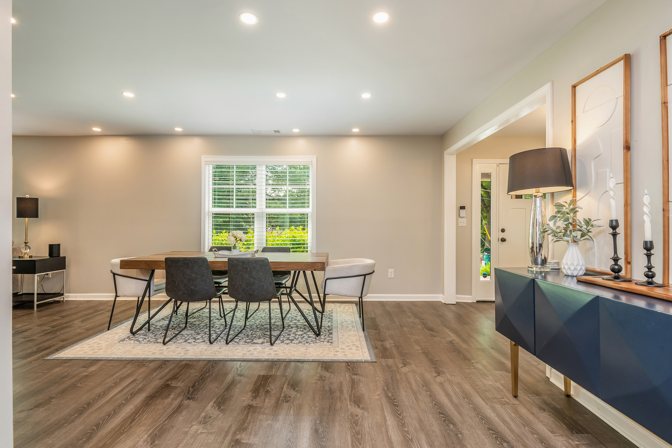  Beautifully Designed Cape Cod-Inspired Home - 物件實景