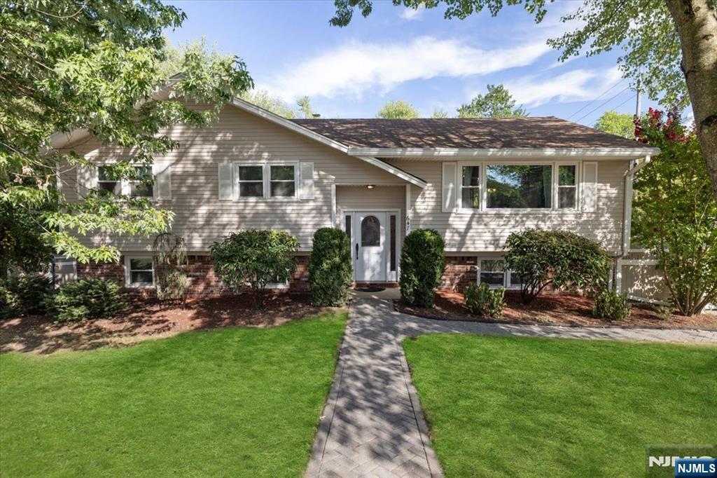 Twp of Washington, New Jersey, 07676, United States, 4 Bedrooms Bedrooms, ,3 BathroomsBathrooms,Residential,For Sale,1925733