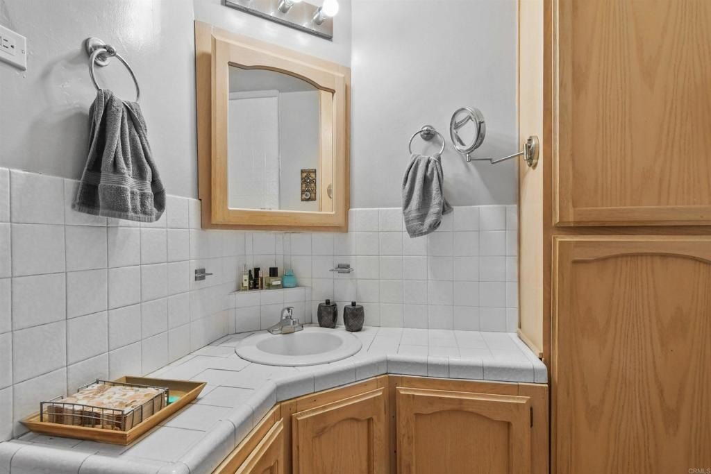 Spring Valley, California, 91977, United States, 2 Bedrooms Bedrooms, ,1 BathroomBathrooms,Residential,For Sale,1877112