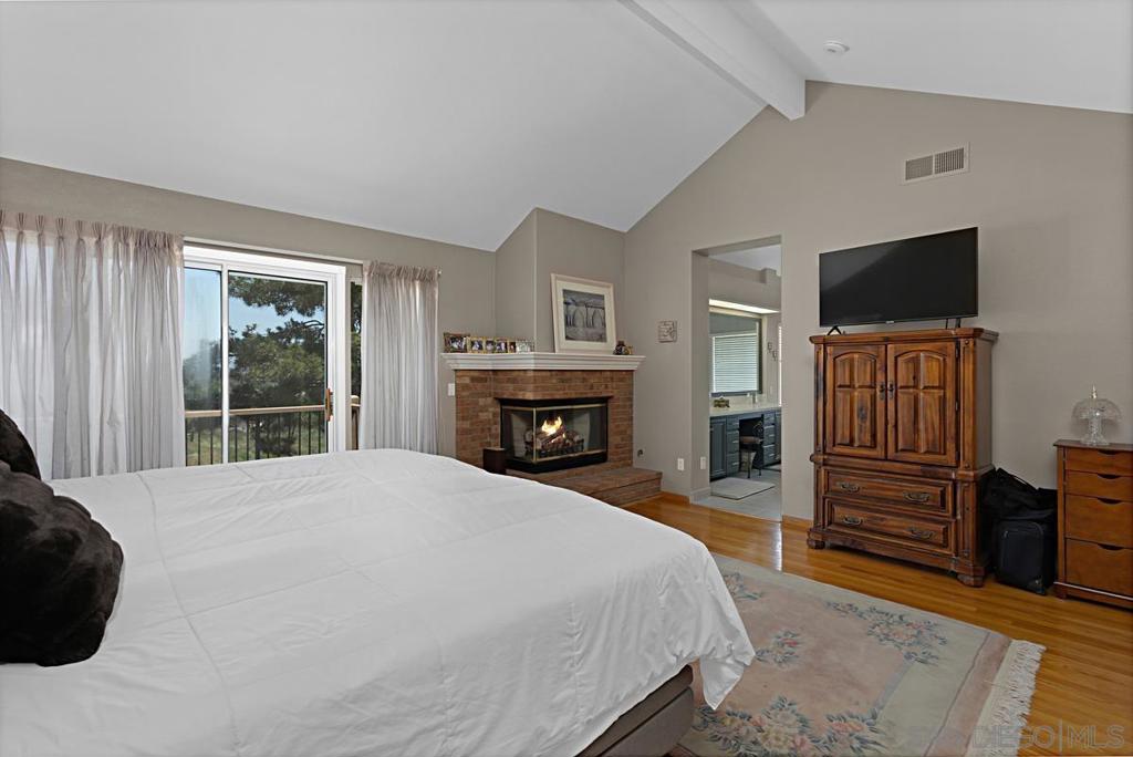 Oceanside, California, 92056, United States, 4 Bedrooms Bedrooms, ,3 BathroomsBathrooms,Residential,For Sale,1908038