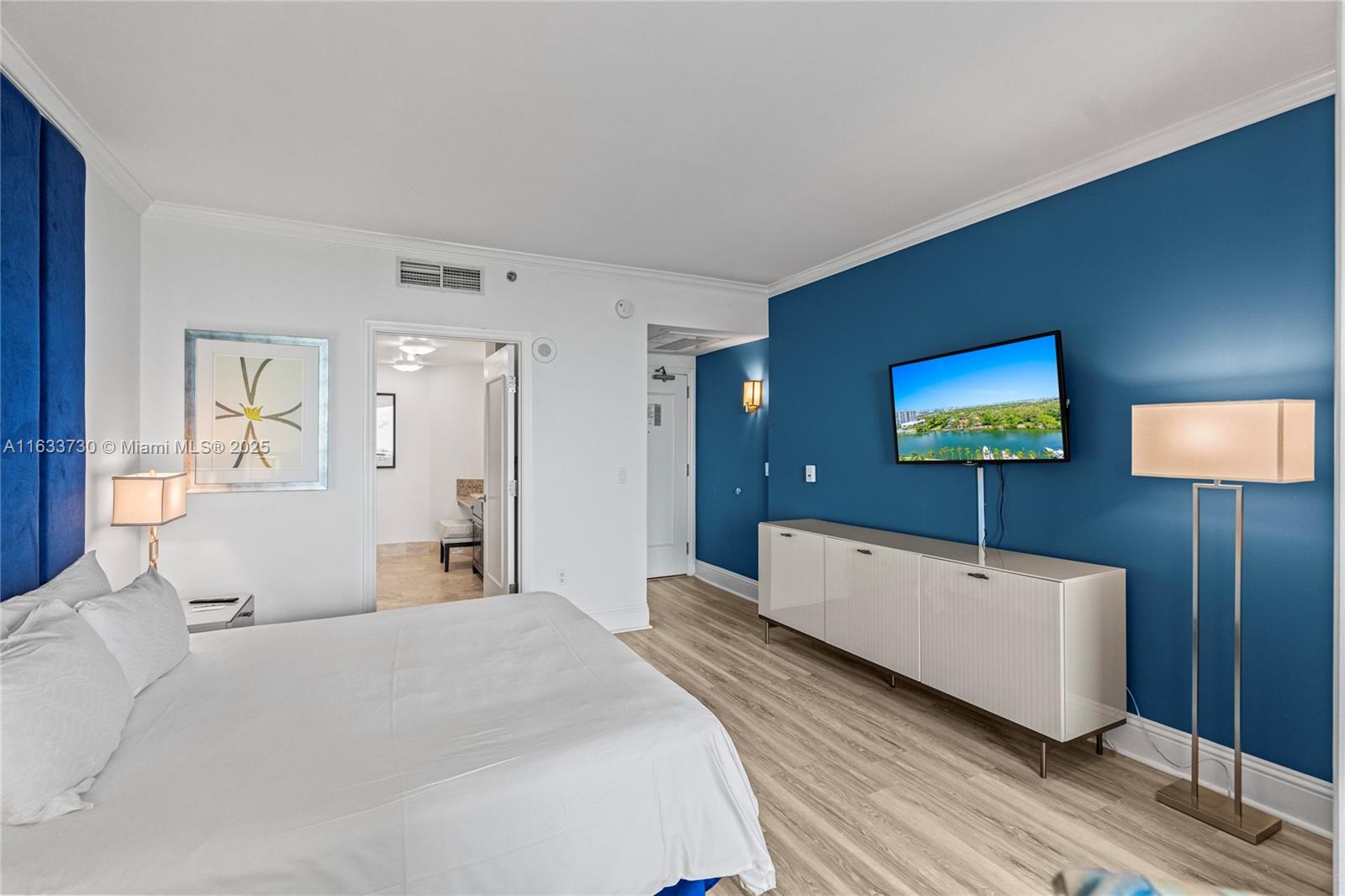 4401 Collins Ave Unit 1516, Miami Beach, Florida, 33140, United States, ,1 BathroomBathrooms,Residential,For Sale,4401 Collins Ave Unit 1516,1614086