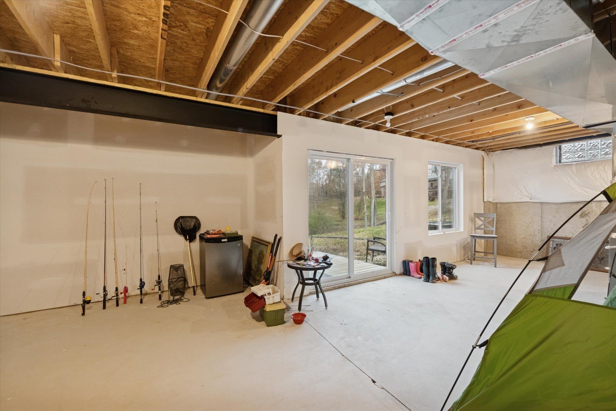 Ortonville, Michigan, 48462, United States, 5 Bedrooms Bedrooms, ,3 BathroomsBathrooms,Residential,For Sale,2008578