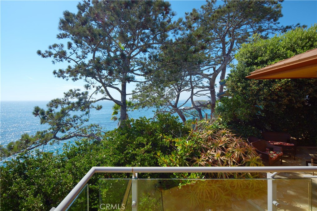 111 S La Senda Drive, Laguna Beach, California, 92651, United States, 4 Bedrooms Bedrooms, ,7 BathroomsBathrooms,Residential,For Sale,111 S La Senda Drive,1625085