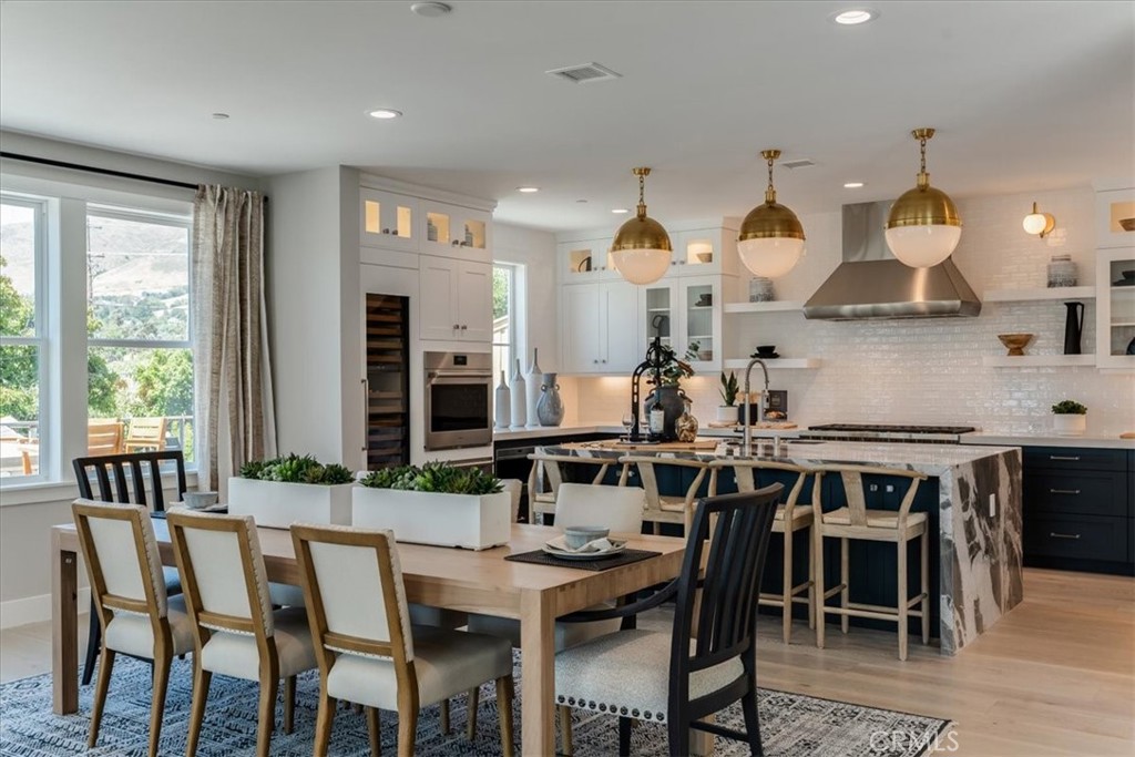 San Luis Obispo, California, 93401, United States, 5 Bedrooms Bedrooms, ,6 BathroomsBathrooms,Residential,For Sale,2001522