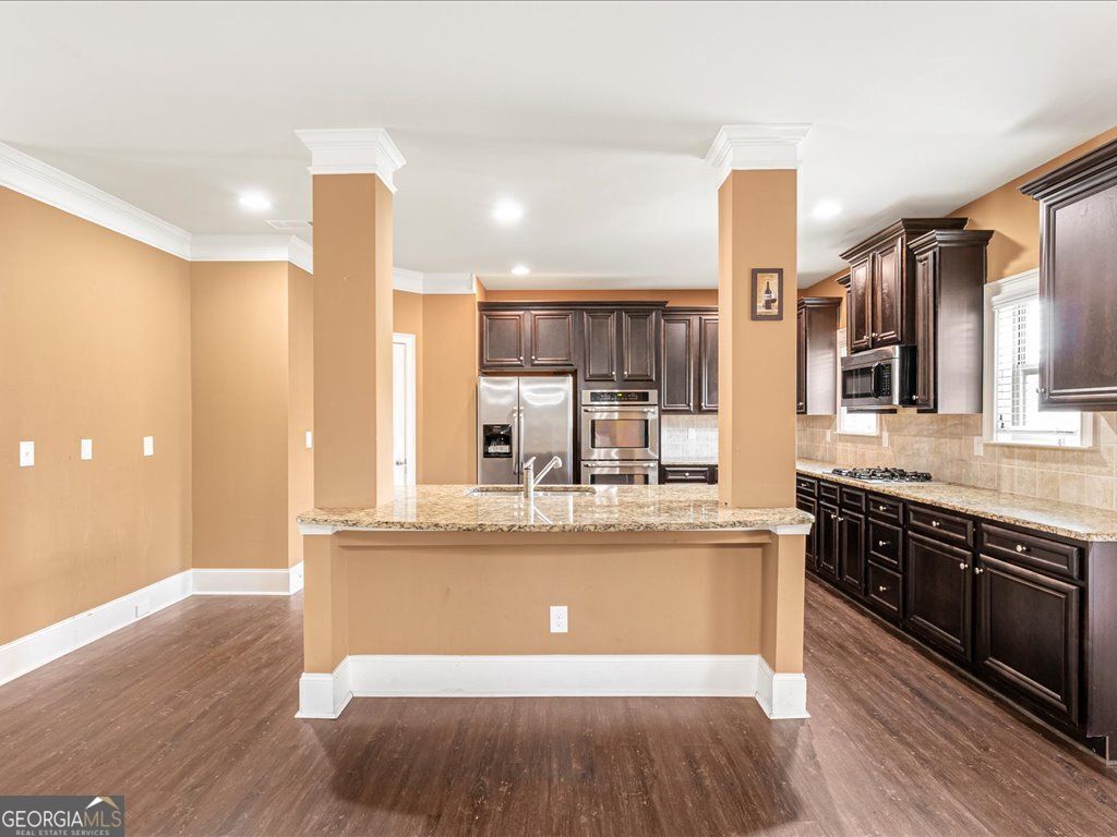 Acworth, Georgia, 30101, United States, 7 Bedrooms Bedrooms, ,6 BathroomsBathrooms,Residential,For Sale,1929934