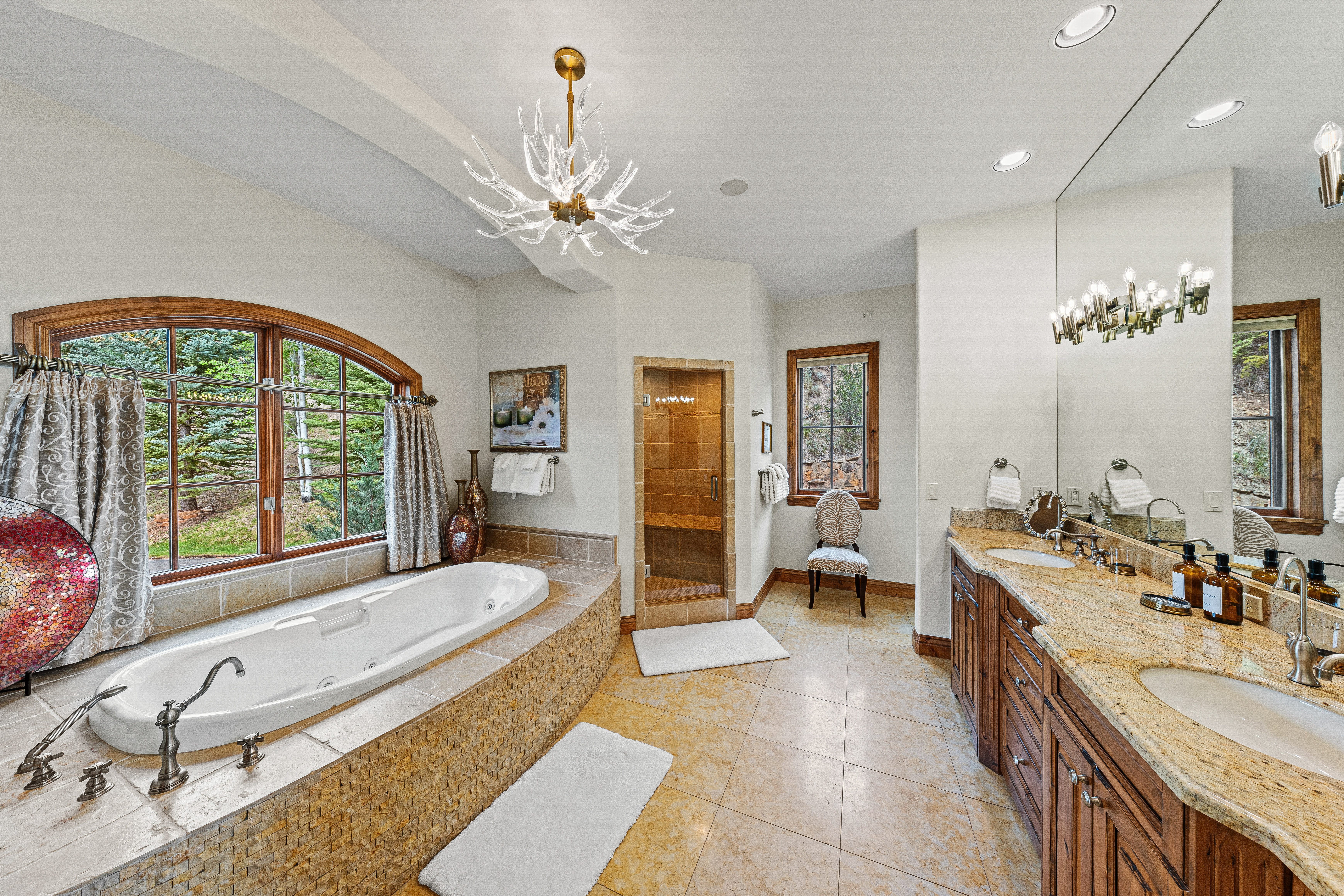  Exceptional Mountain Estate Offering Breathtaking Views - 物件實景
