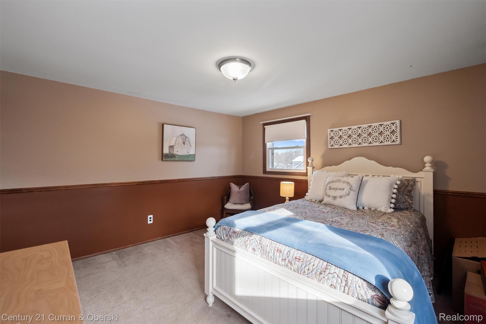 Northville, Michigan, 48167, United States, 5 Bedrooms Bedrooms, ,3 BathroomsBathrooms,Residential,For Sale,2009977