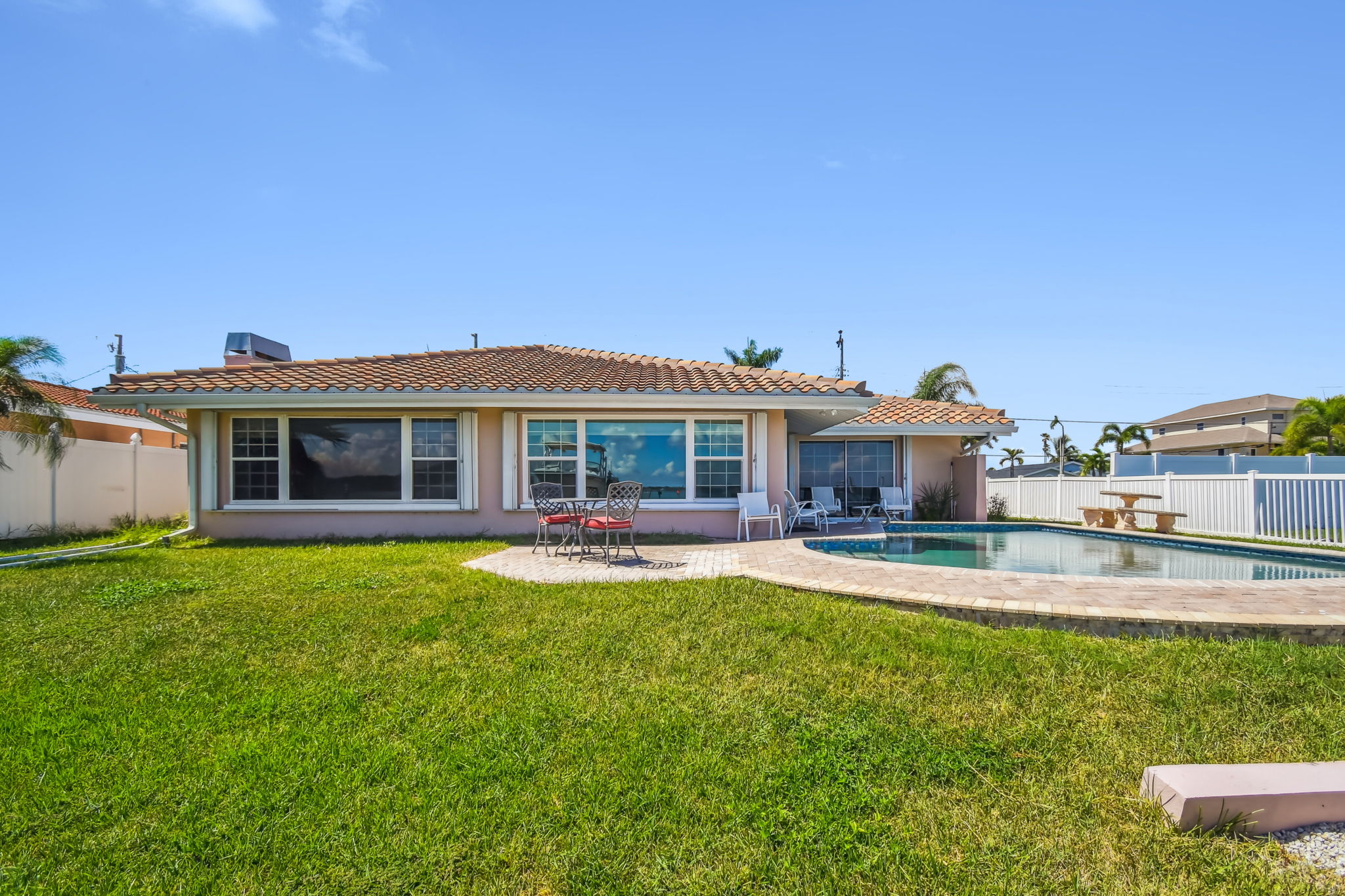 Madeira Beach, Florida, 33708, United States, 4 Bedrooms Bedrooms, ,2 BathroomsBathrooms,Residential,For Sale,2005483