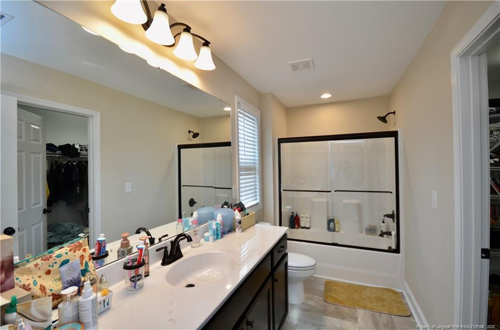 Wade, North Carolina, 28395, United States, 4 Bedrooms Bedrooms, ,5 BathroomsBathrooms,Residential,For Sale,1779432