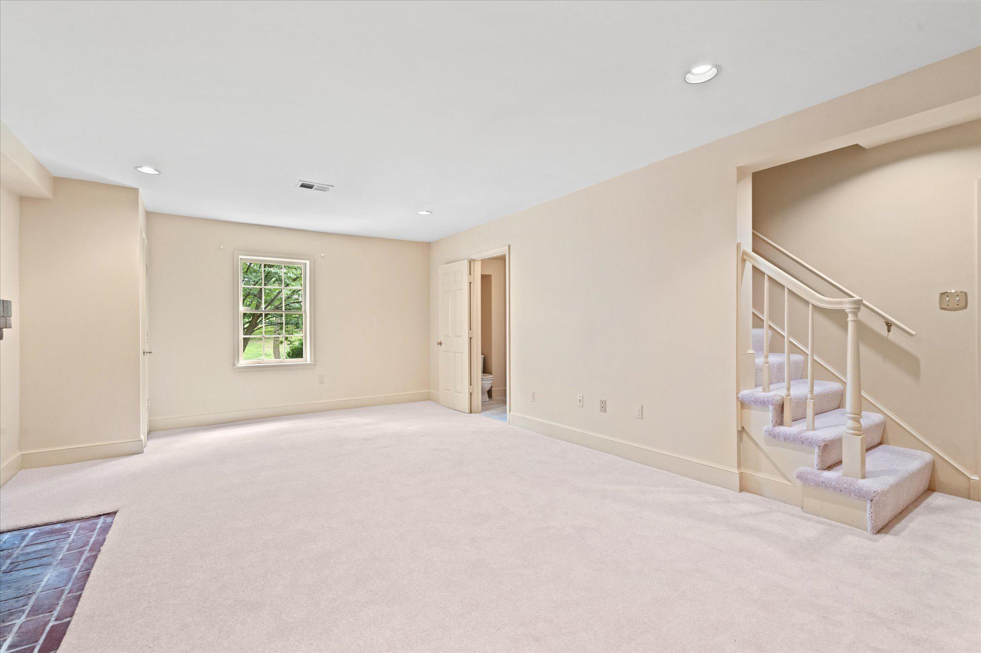  1033 Swinks Mill Road, Mclean, VA, 22102 - 物件實景