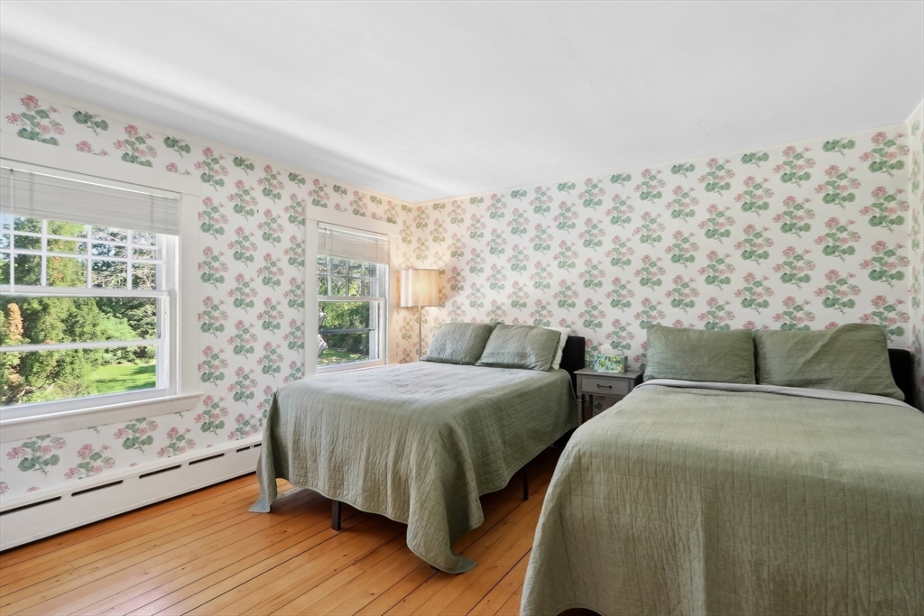 Gloucester, Massachusetts, 01930, United States, 5 Bedrooms Bedrooms, ,5 BathroomsBathrooms,Residential,For Sale,1837944