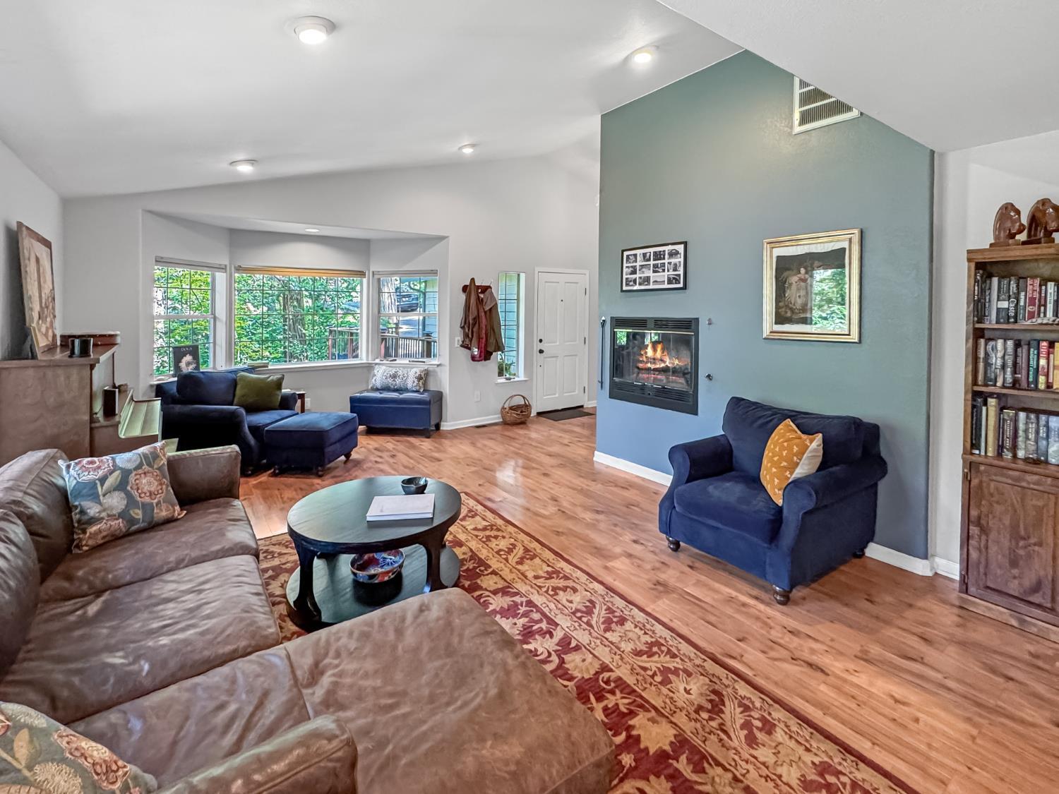 Grass Valley, California, 95945, United States, 3 Bedrooms Bedrooms, ,2 BathroomsBathrooms,Residential,For Sale,1944536