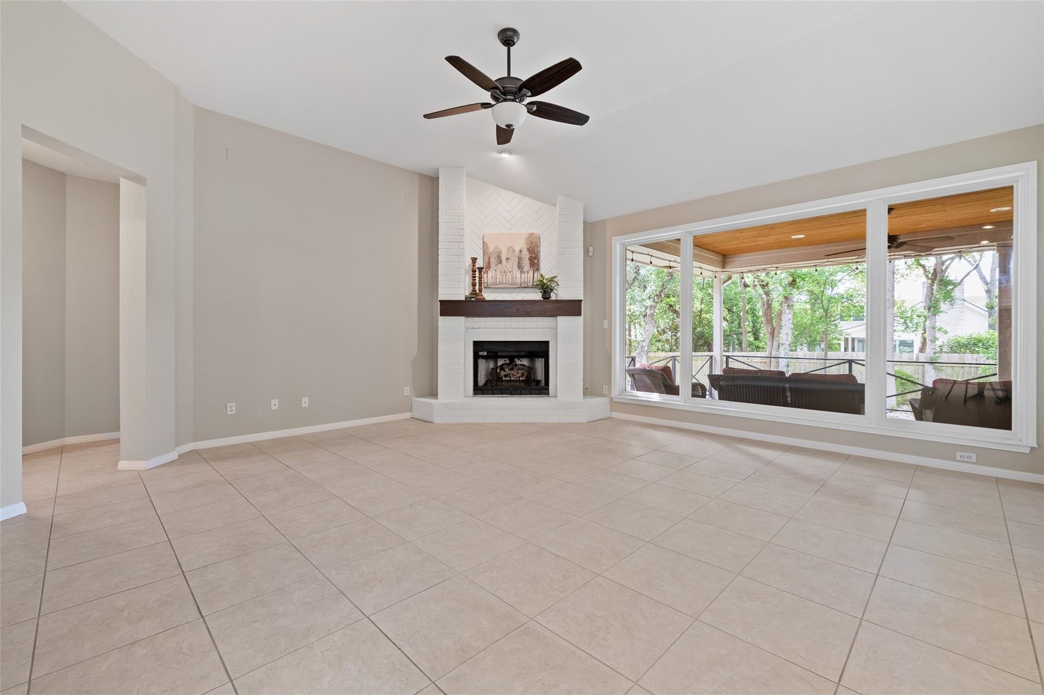 Georgetown, Texas, 78628, United States, 3 Bedrooms Bedrooms, ,3 BathroomsBathrooms,Residential,For Sale,1988891