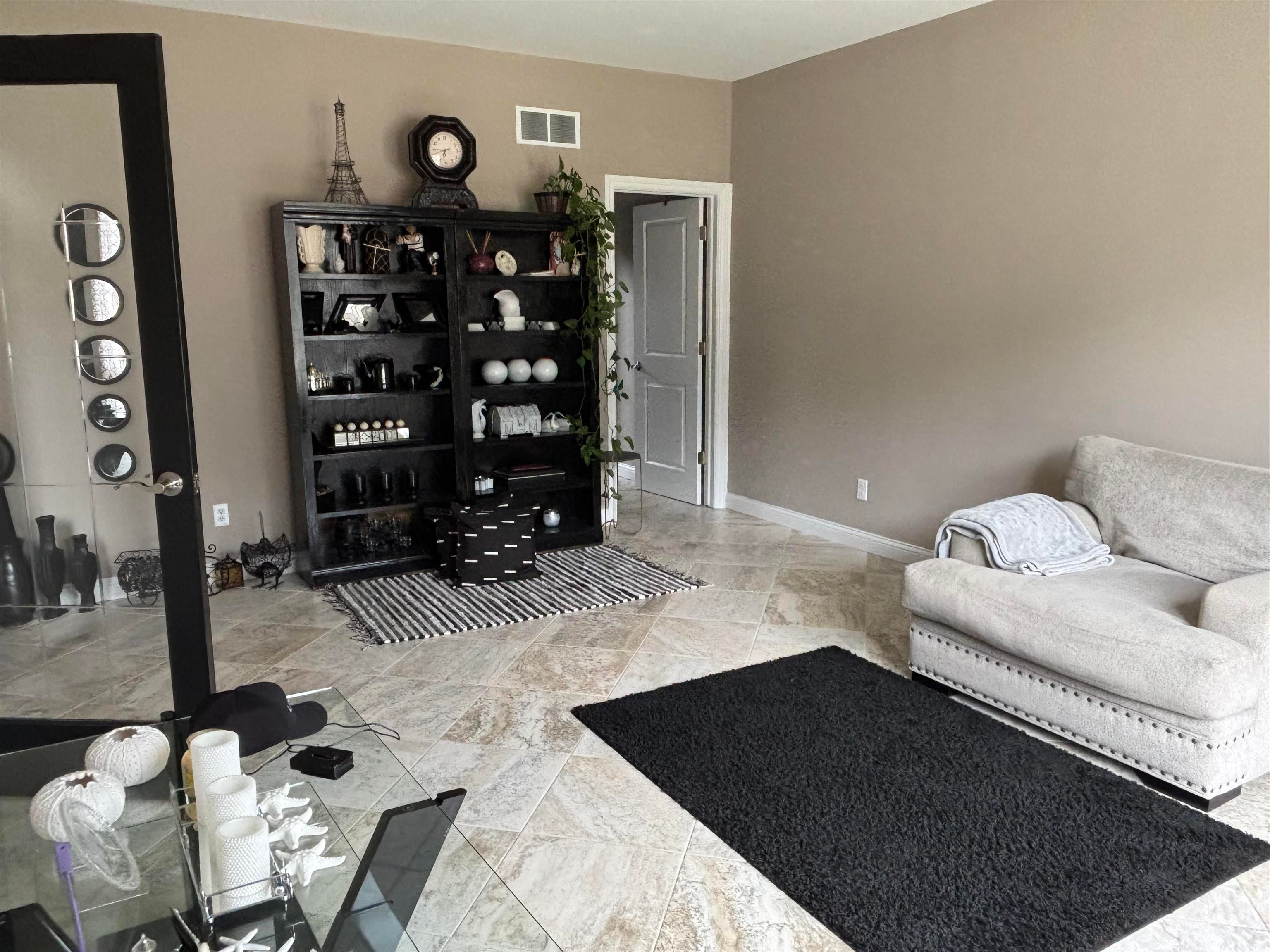 Shelby Twp, Michigan, 48316, United States, 4 Bedrooms Bedrooms, ,4 BathroomsBathrooms,Residential,For Sale,2005359