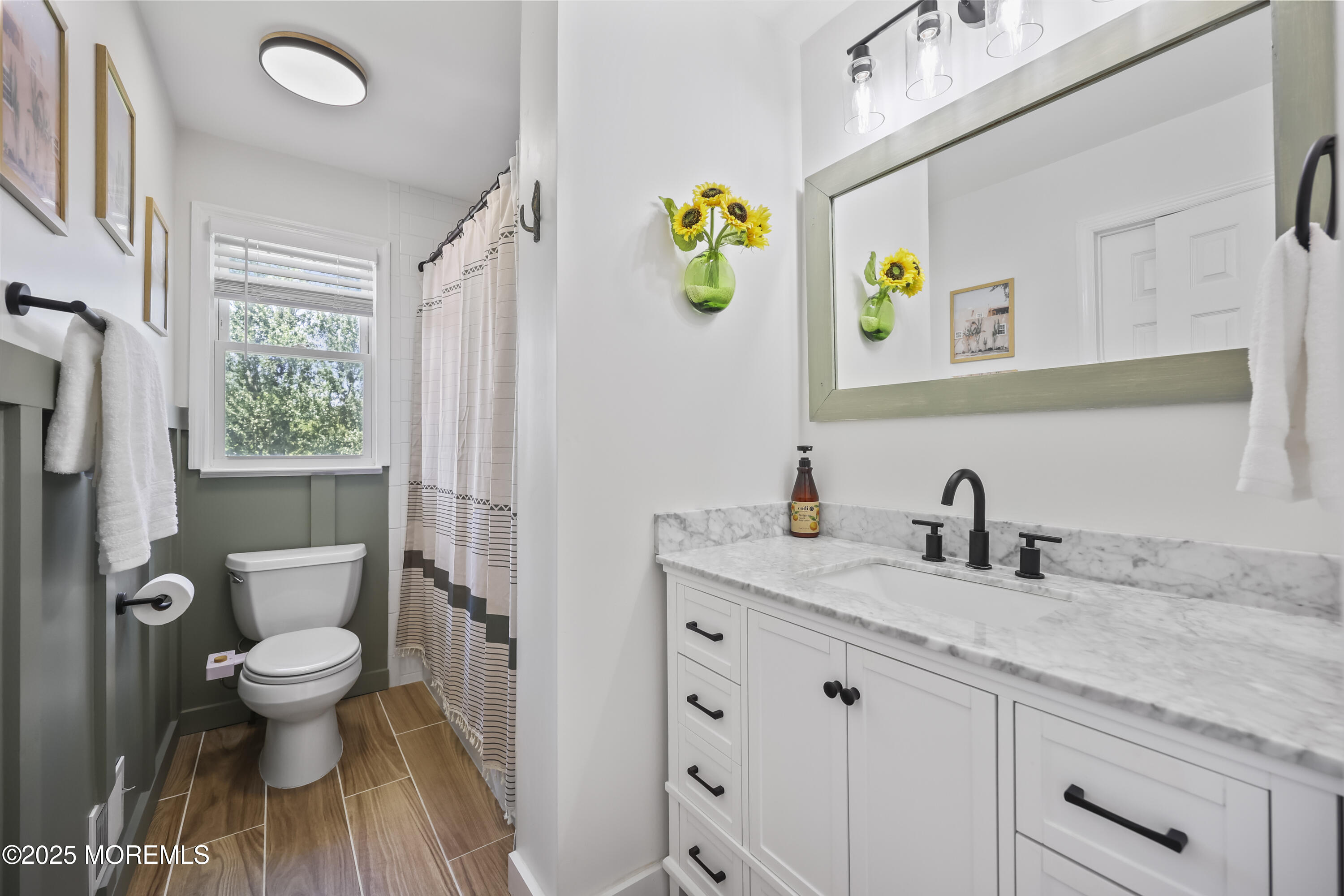 Howell, New Jersey, 07731, United States, 4 Bedrooms Bedrooms, ,2 BathroomsBathrooms,Residential,For Sale,1942279