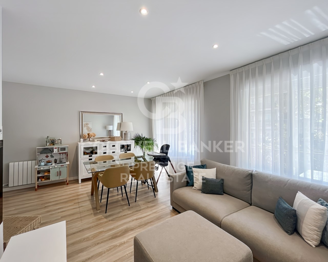 Barcelona, Barcelona, Les Corts, Les Corts Barcelo, Barcelona, Catalonia, ES, 3 Bedrooms Bedrooms, ,1 BathroomBathrooms,Residential,For Sale,Barcelona, Barcelona, Les Corts, Les Corts Barcelo,1625332
