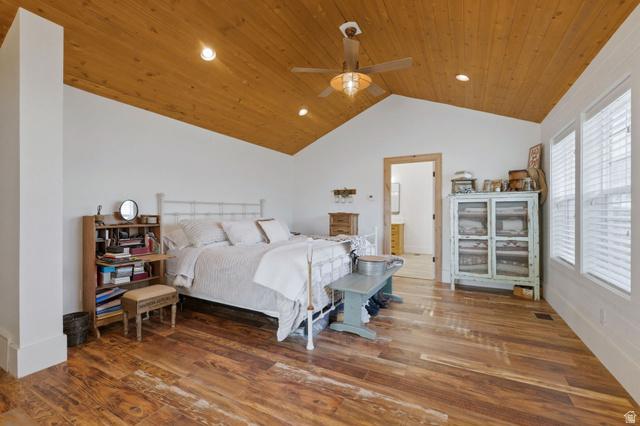 Centerville, Utah, 84014, United States, 4 Bedrooms Bedrooms, ,4 BathroomsBathrooms,Residential,For Sale,2027552