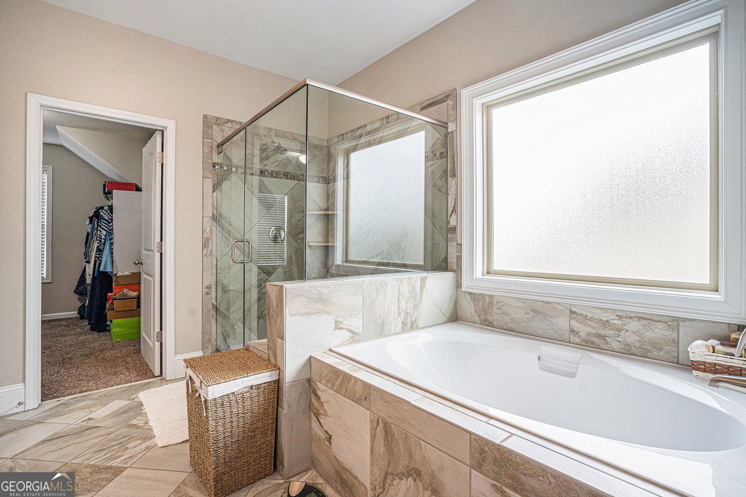 Auburn, Georgia, 30011, United States, 5 Bedrooms Bedrooms, ,3 BathroomsBathrooms,Residential,For Sale,2002297