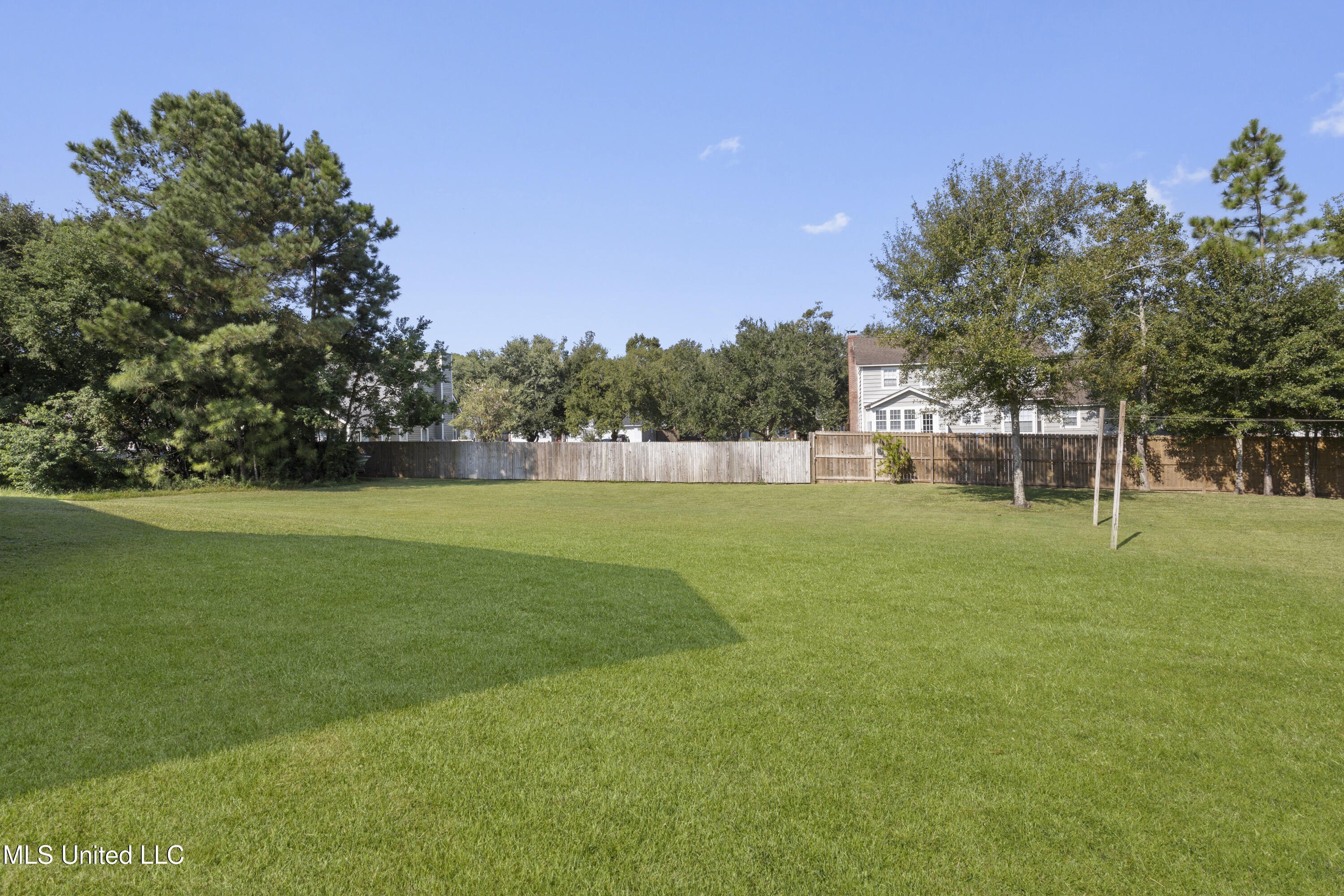 Biloxi, Mississippi, 39531, United States, 4 Bedrooms Bedrooms, ,4 BathroomsBathrooms,Residential,For Sale,1978703