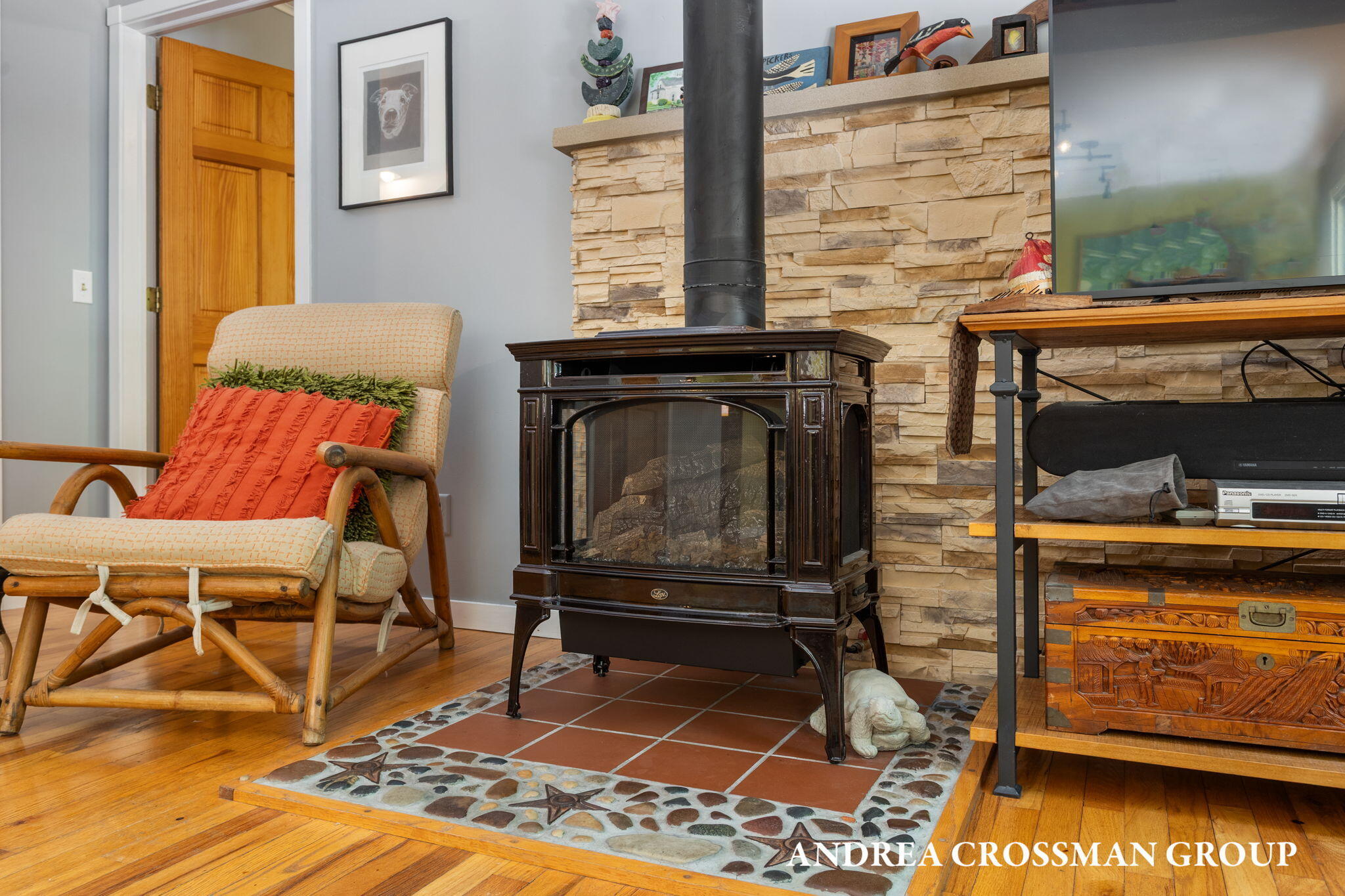 Saugatuck, Michigan, 49453, United States, 2 Bedrooms Bedrooms, ,2 BathroomsBathrooms,Residential,For Sale,1890040